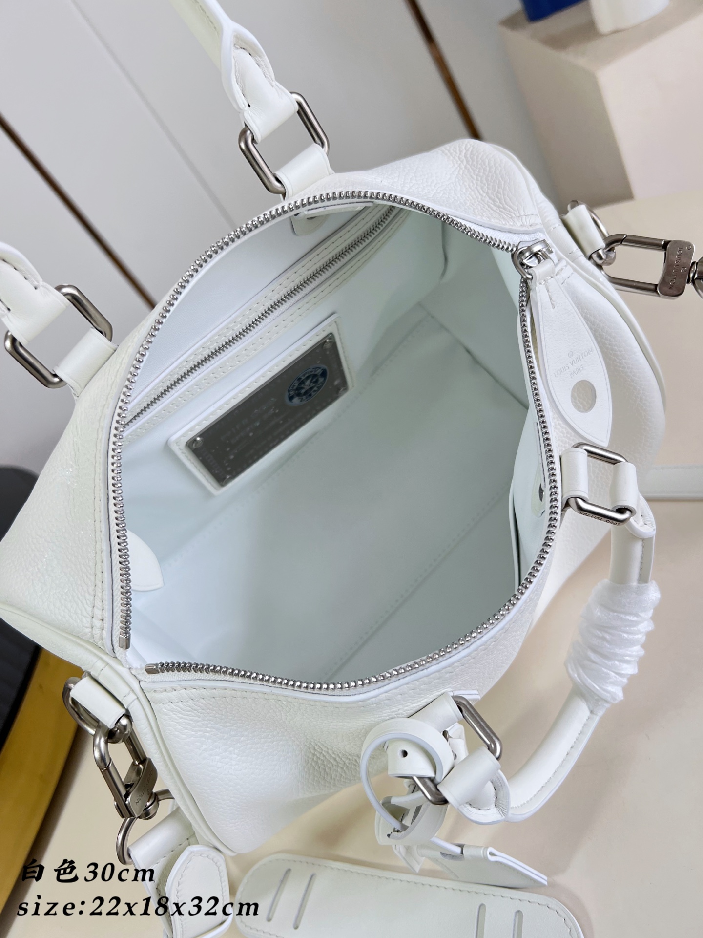 Louis Vuitton Speedy Bandoulière 30 White