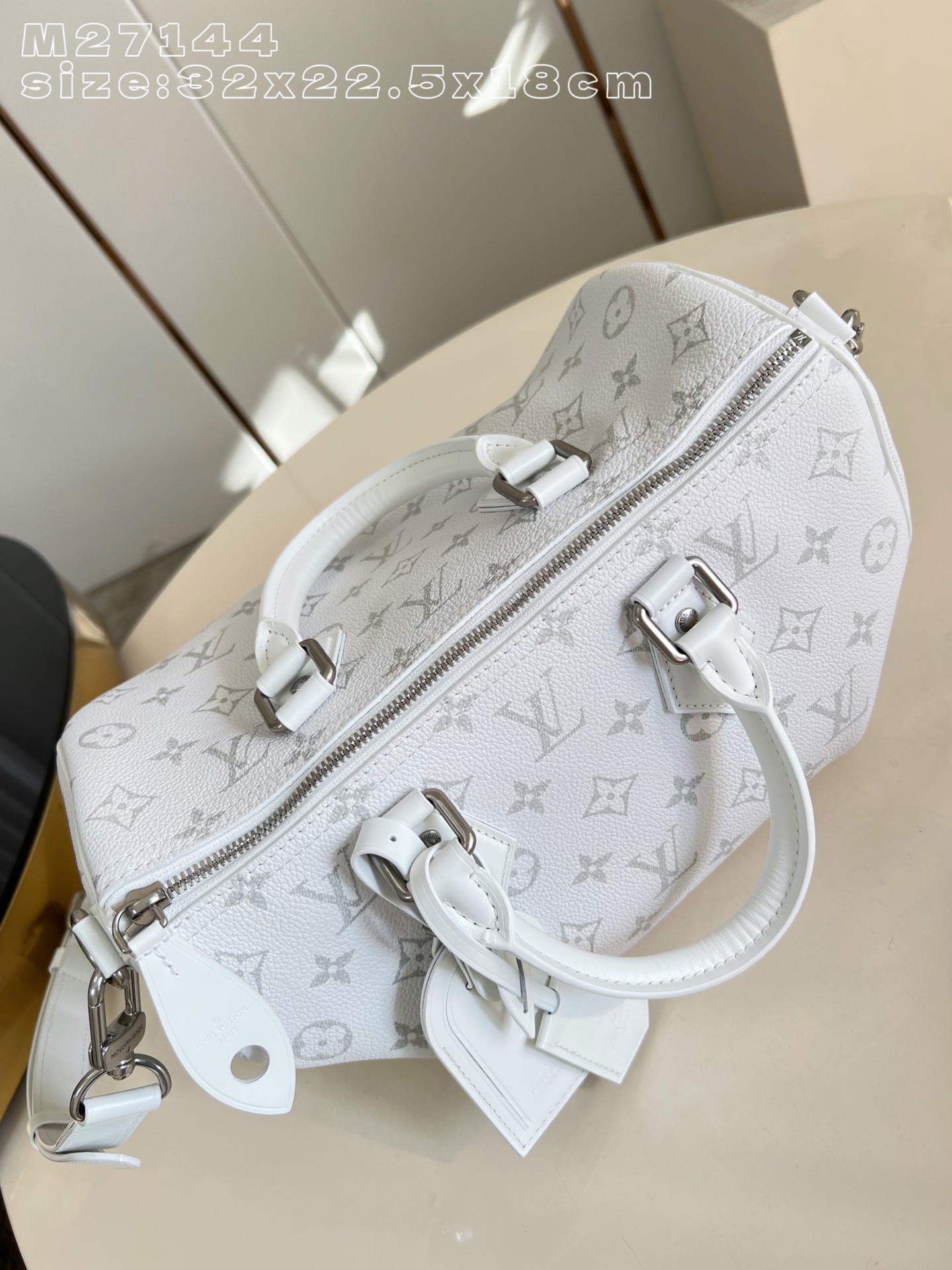 Louis Vuitton Speedy P9 Bandouliere 30 White