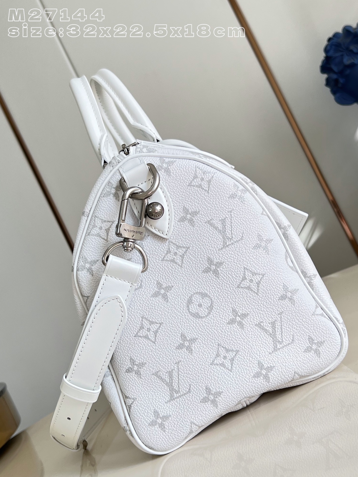 Louis Vuitton Speedy P9 Bandouliere 30 White