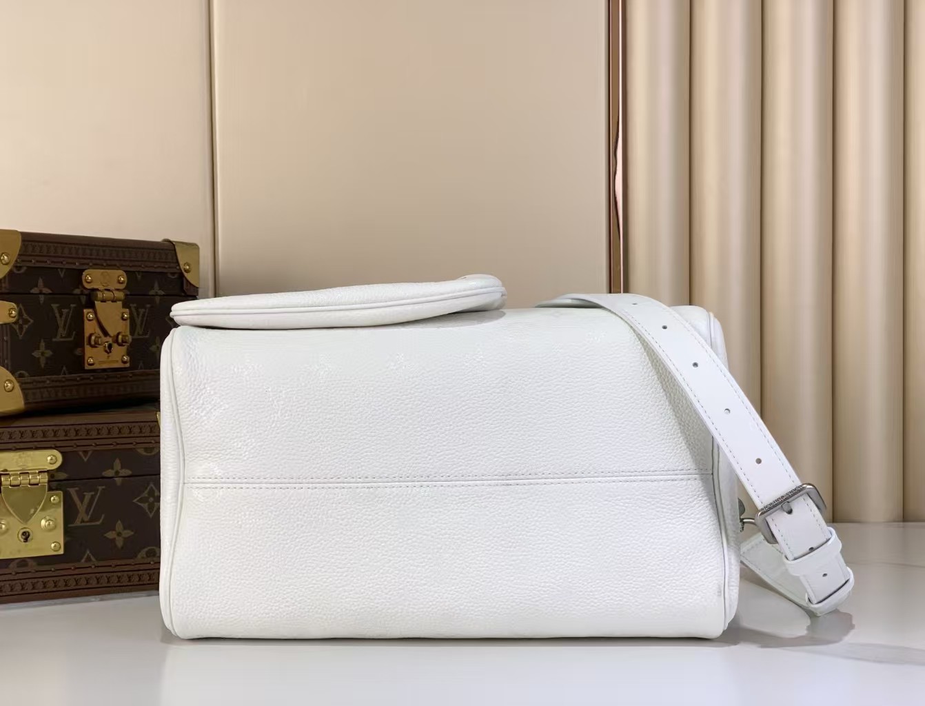 Louis Vuitton Speedy P9 Bandouliere 25 White