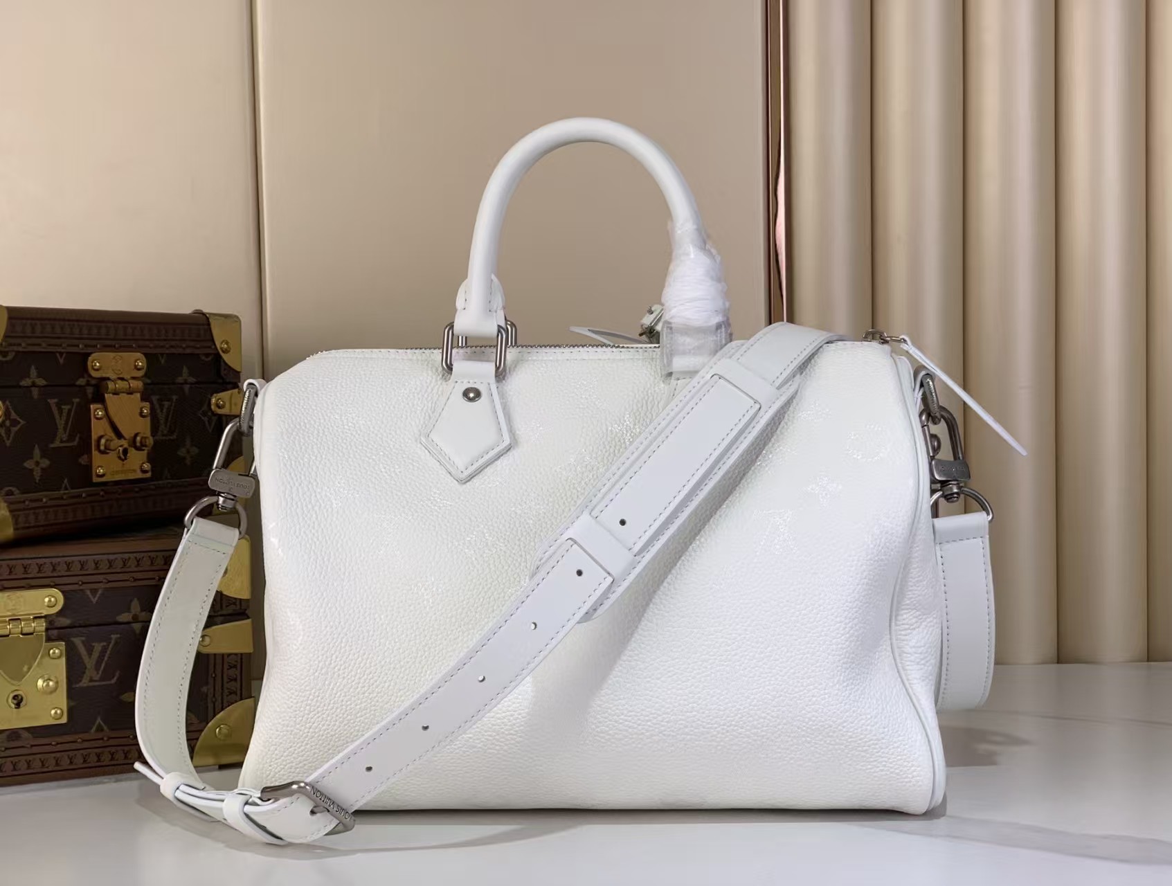 Louis Vuitton Speedy P9 Bandouliere 25 White