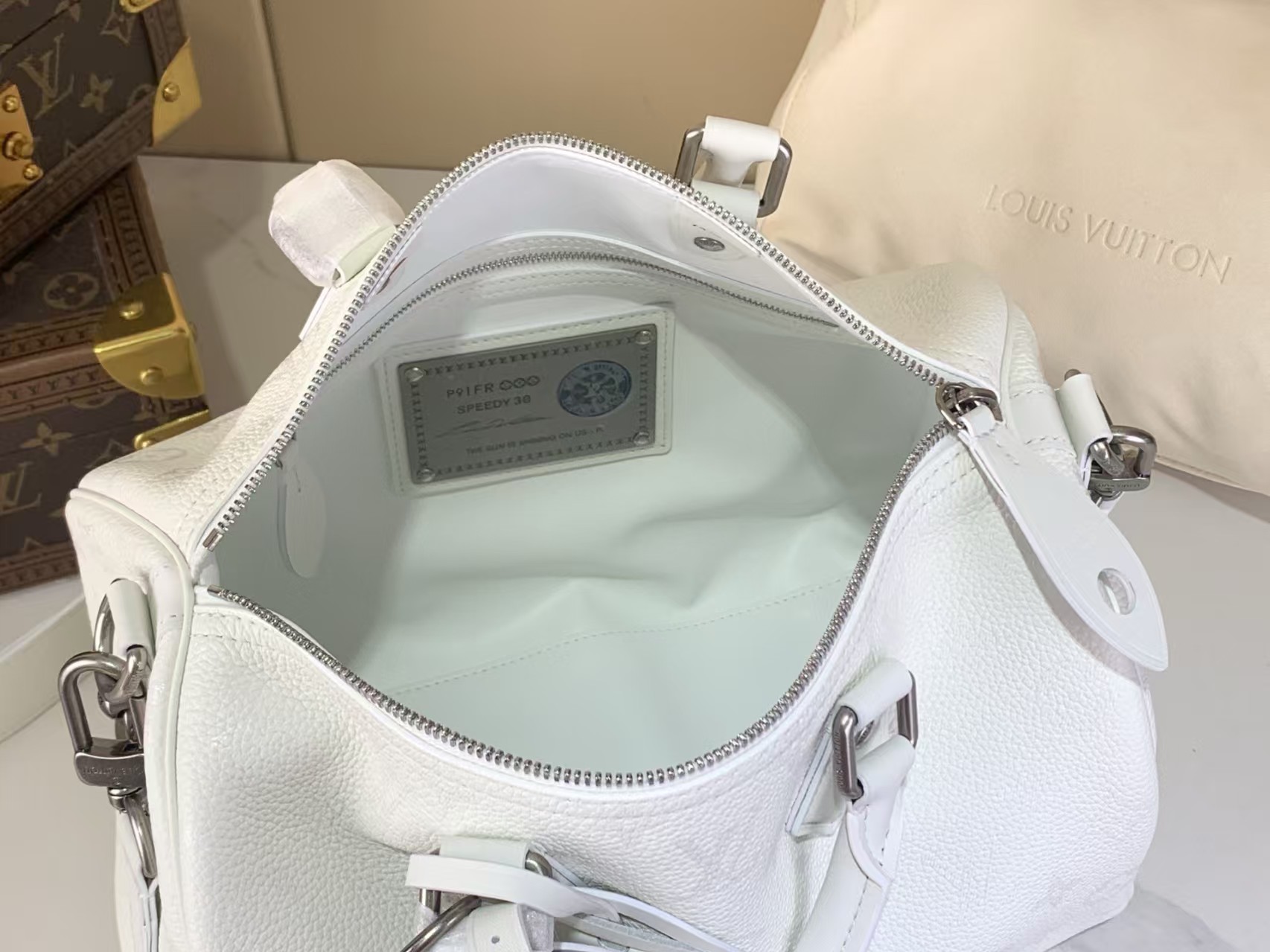 Louis Vuitton Speedy P9 Bandouliere 25 White