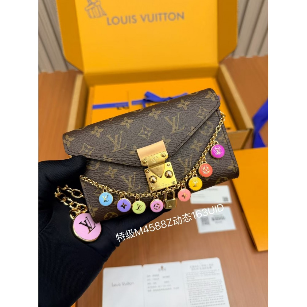 Louis Vuitton LV x TM Pouch Metis Belt Accessories