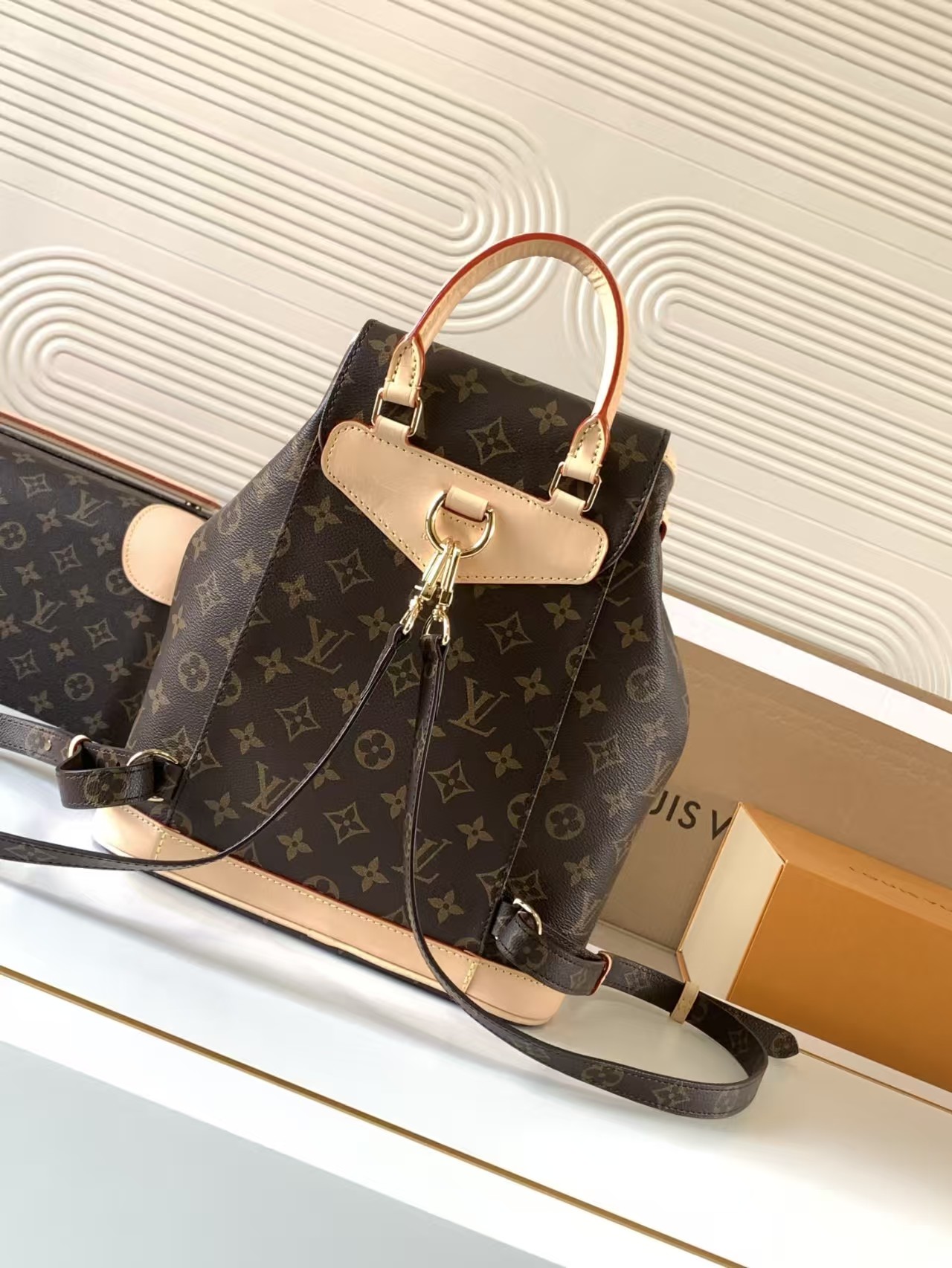 Louis Vuitton Montsouris PM Monogram -Handbags