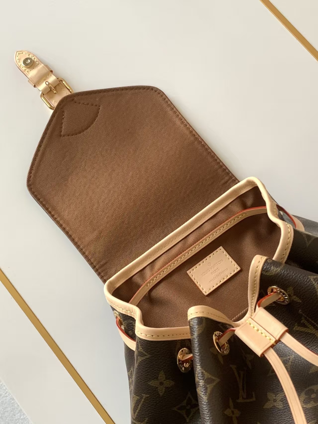Louis Vuitton Montsouris PM Monogram -Handbags