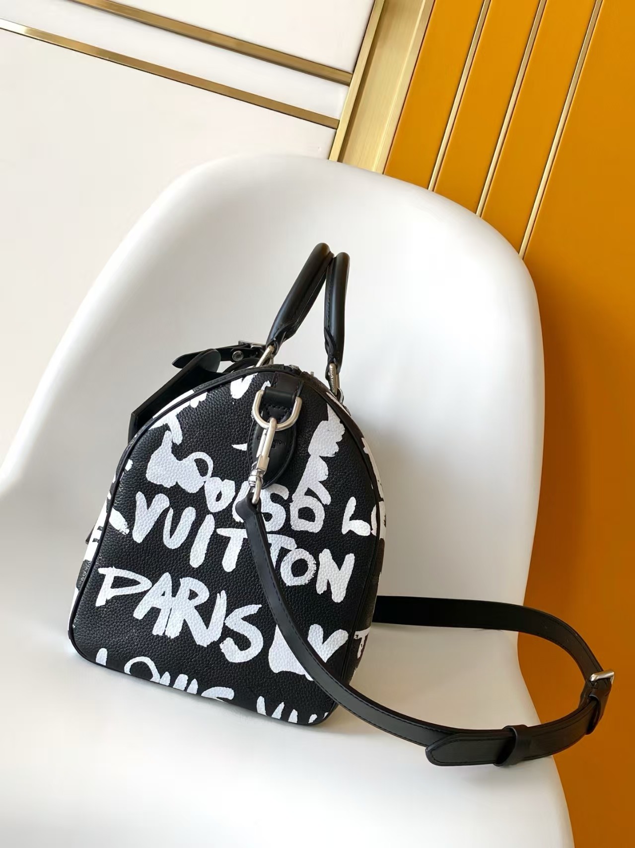 Louis Vuitton Speedy P9 Bandouliere 30 Scribble Autres Cuirs Monogram