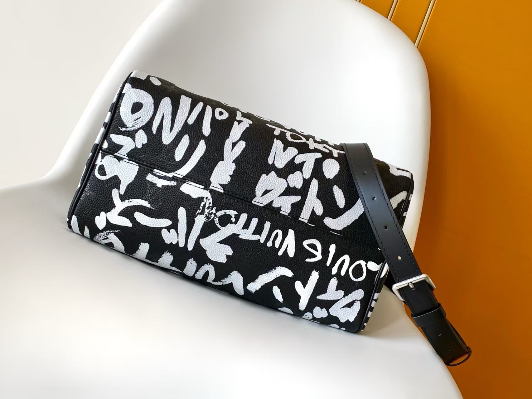 Louis Vuitton Speedy P9 Bandouliere 30 Scribble Autres Cuirs Monogram