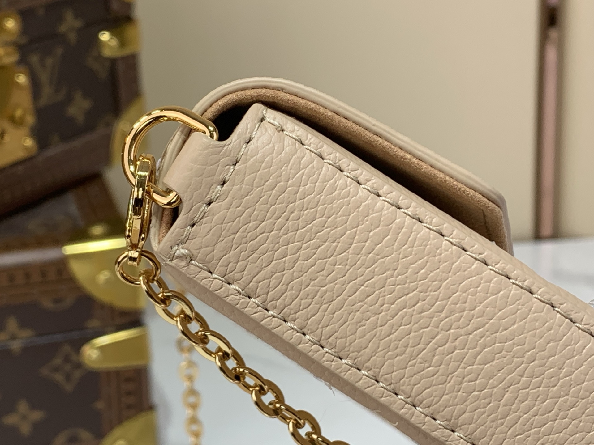 LOUIS VUITTON Pochette Felicie Monogram Empreinte Leather
