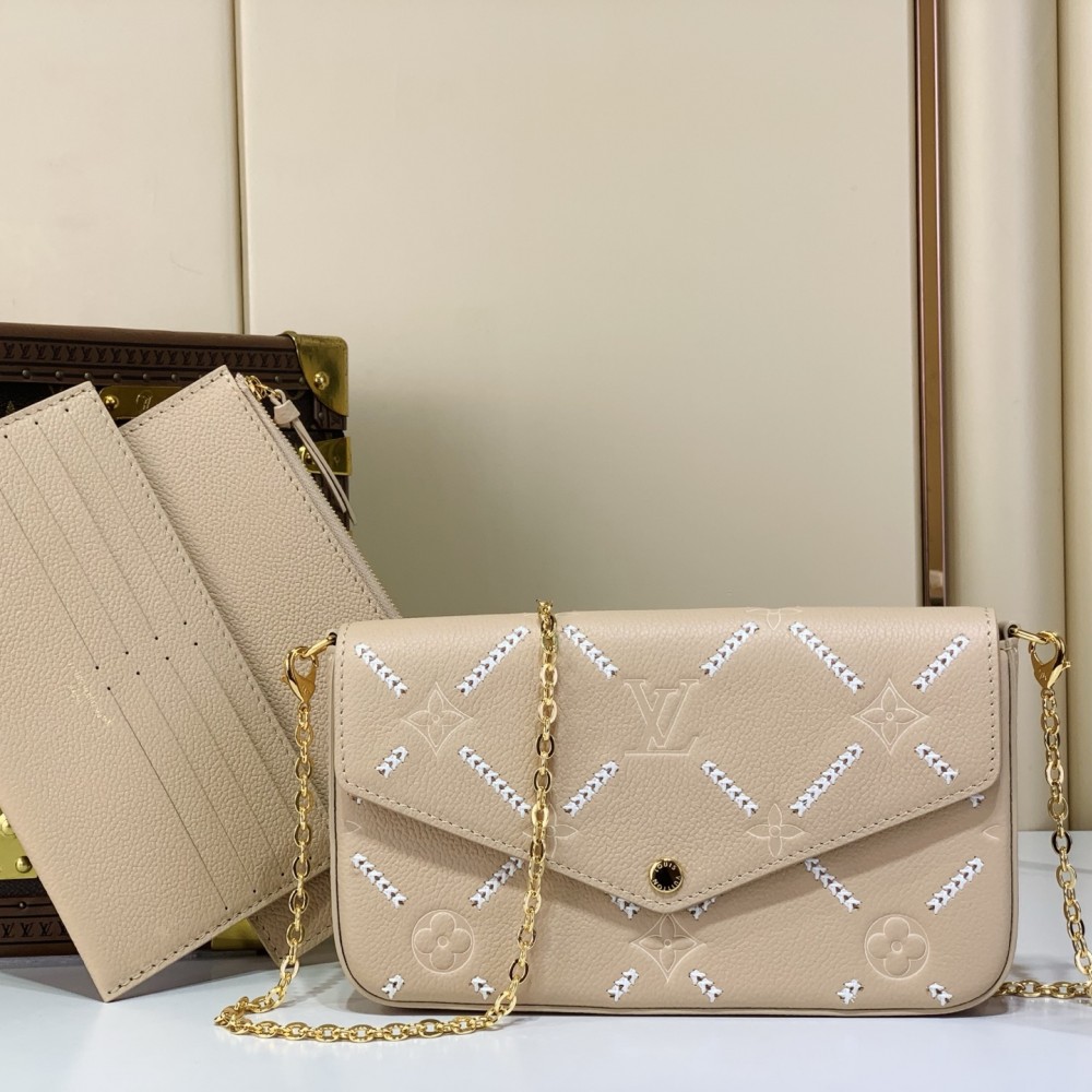 LOUIS VUITTON Pochette Felicie Monogram Empreinte Leather