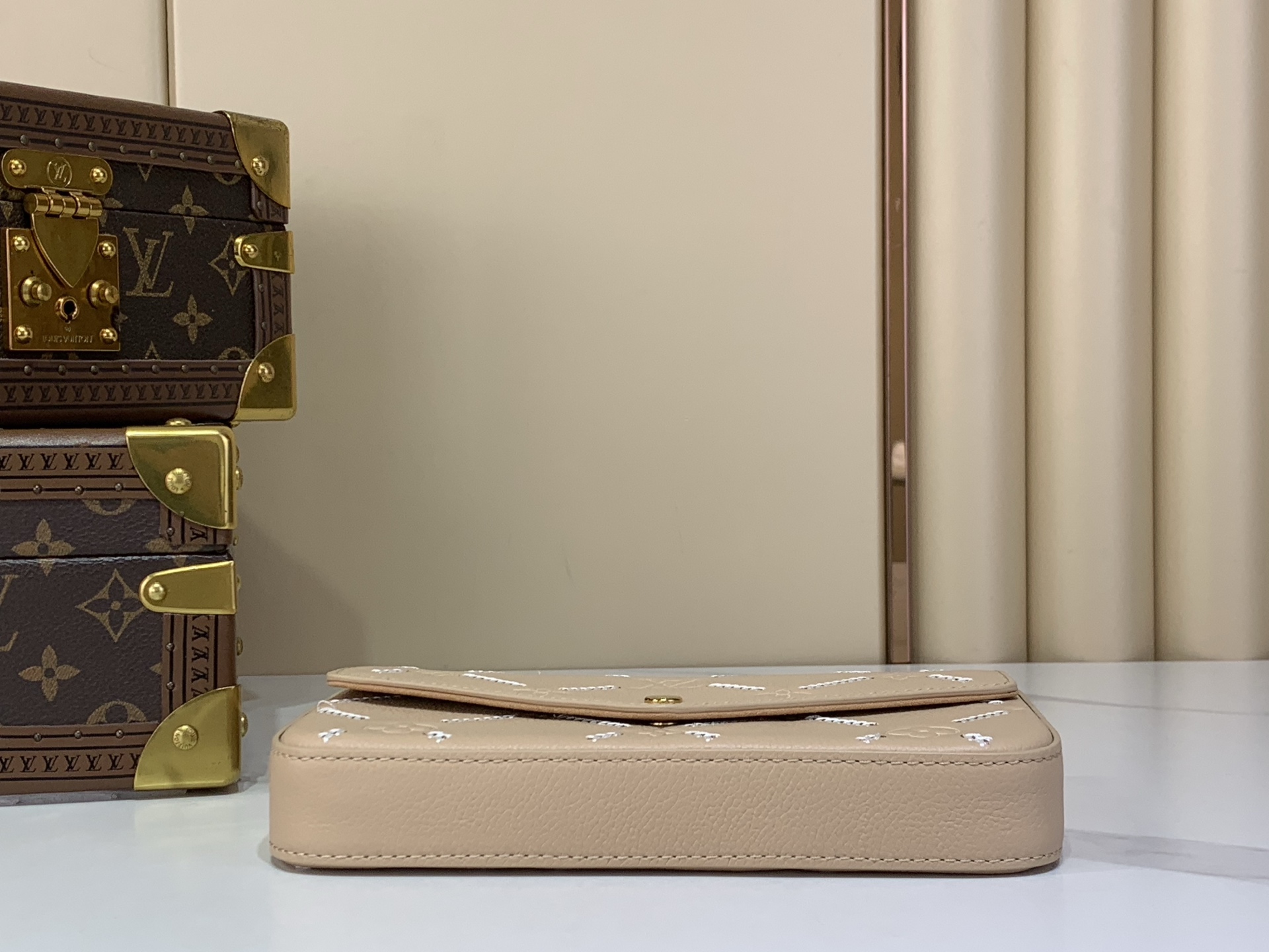 LOUIS VUITTON Pochette Felicie Monogram Empreinte Leather