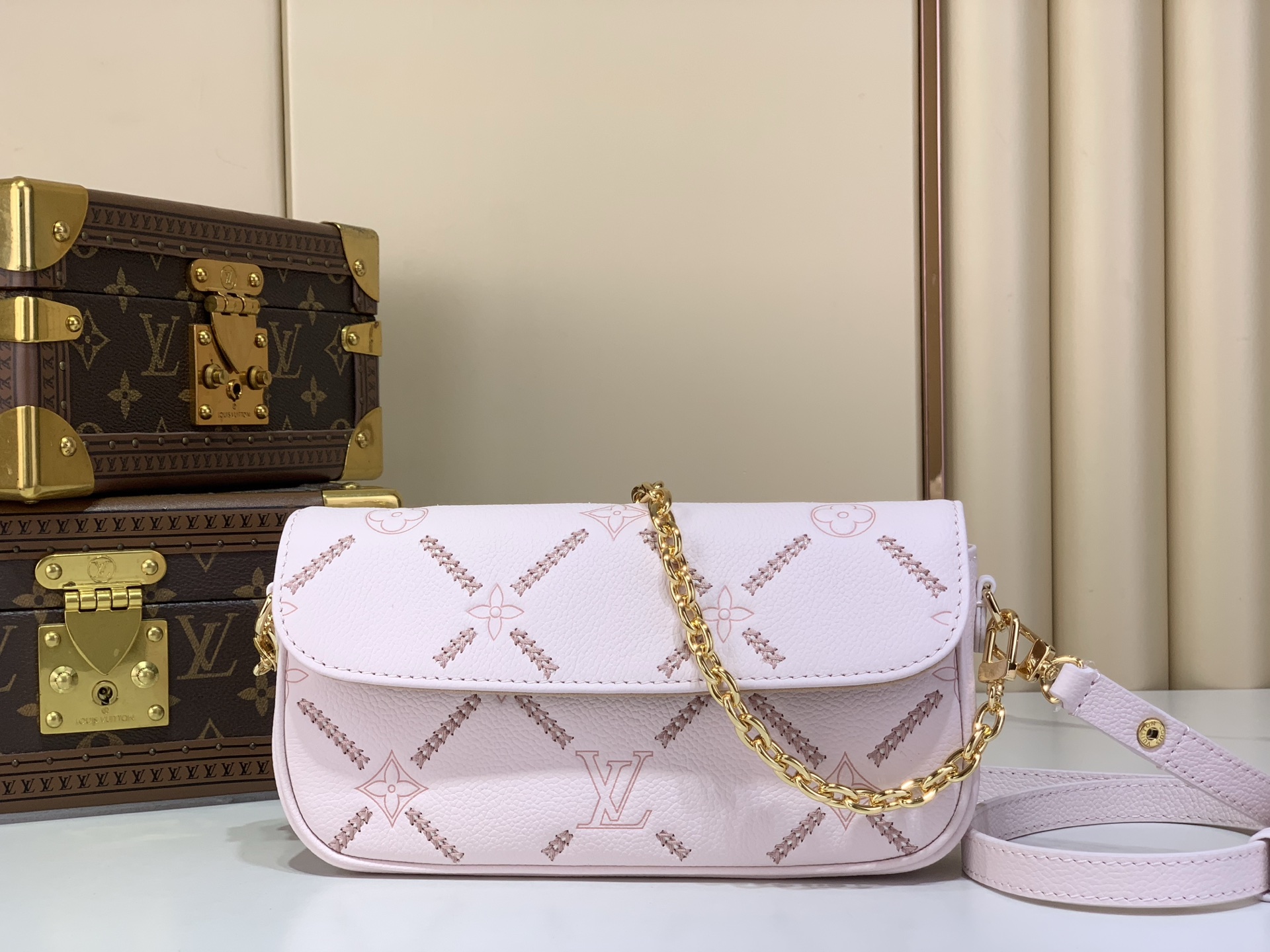 Louis Vuitton Wallet On Chain Ivy Monogram Empreinte Leather