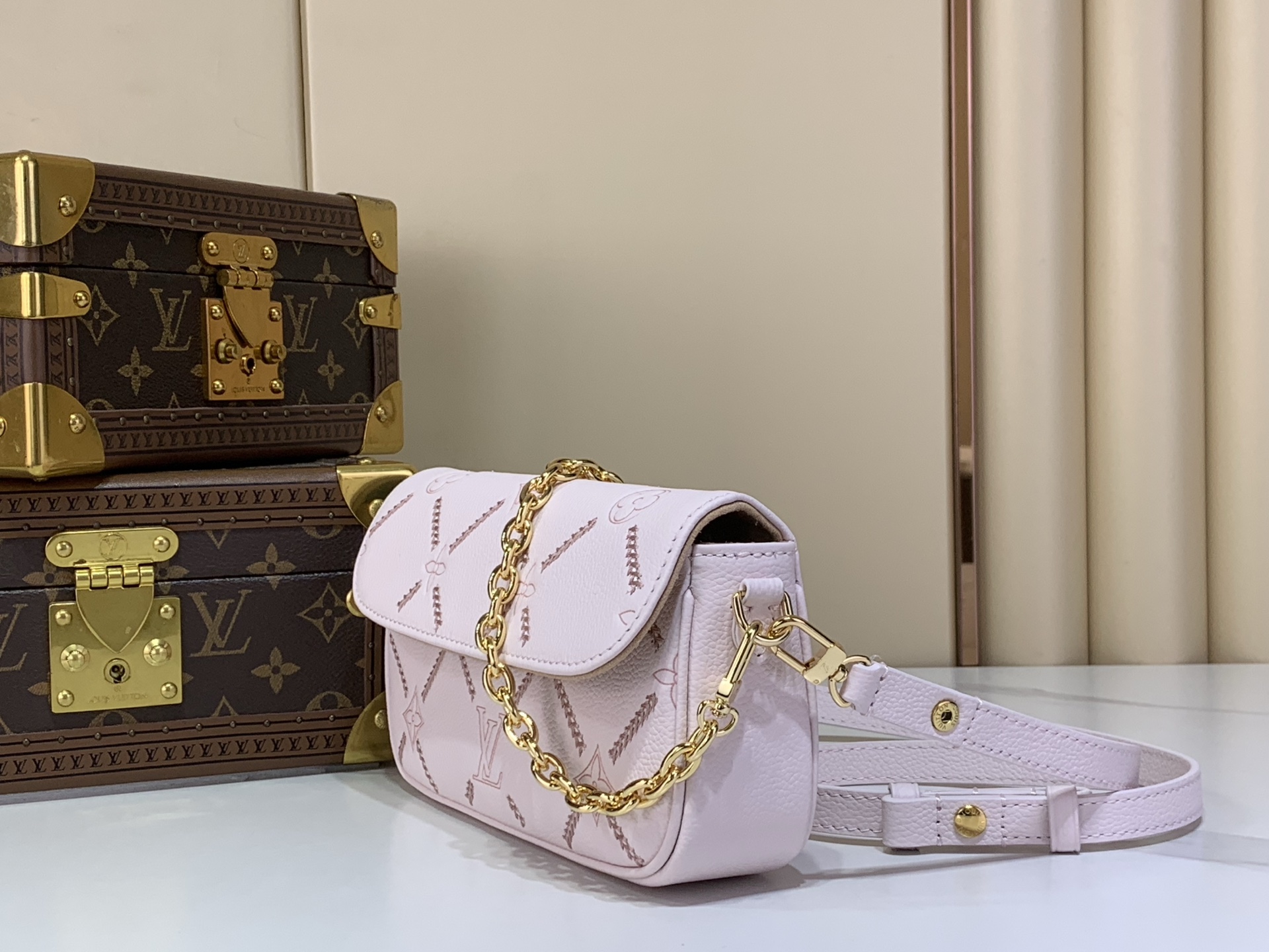 Louis Vuitton Wallet On Chain Ivy Monogram Empreinte Leather