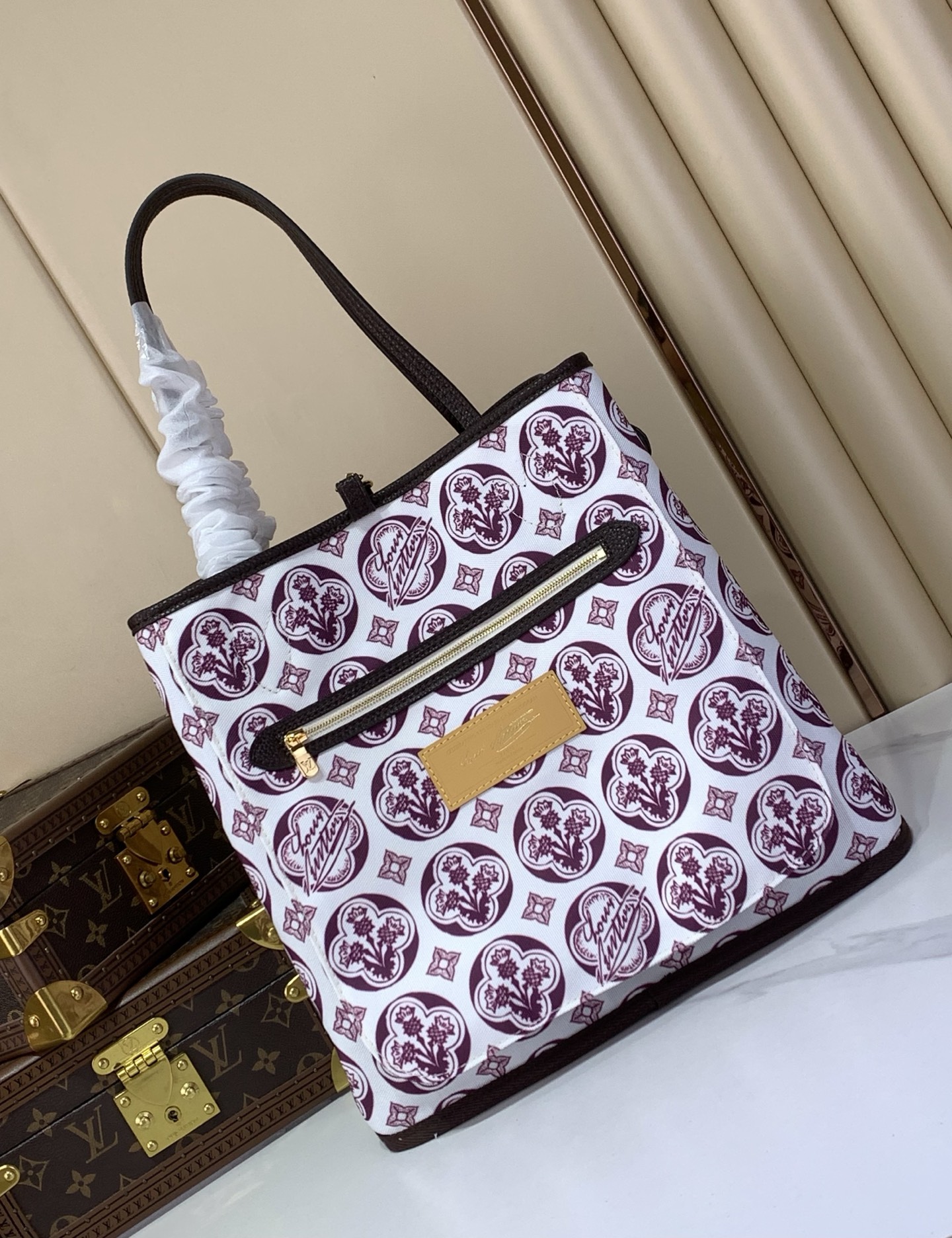 Louis Vuitton Neverfull MM Monogram Canvas Tote Bag