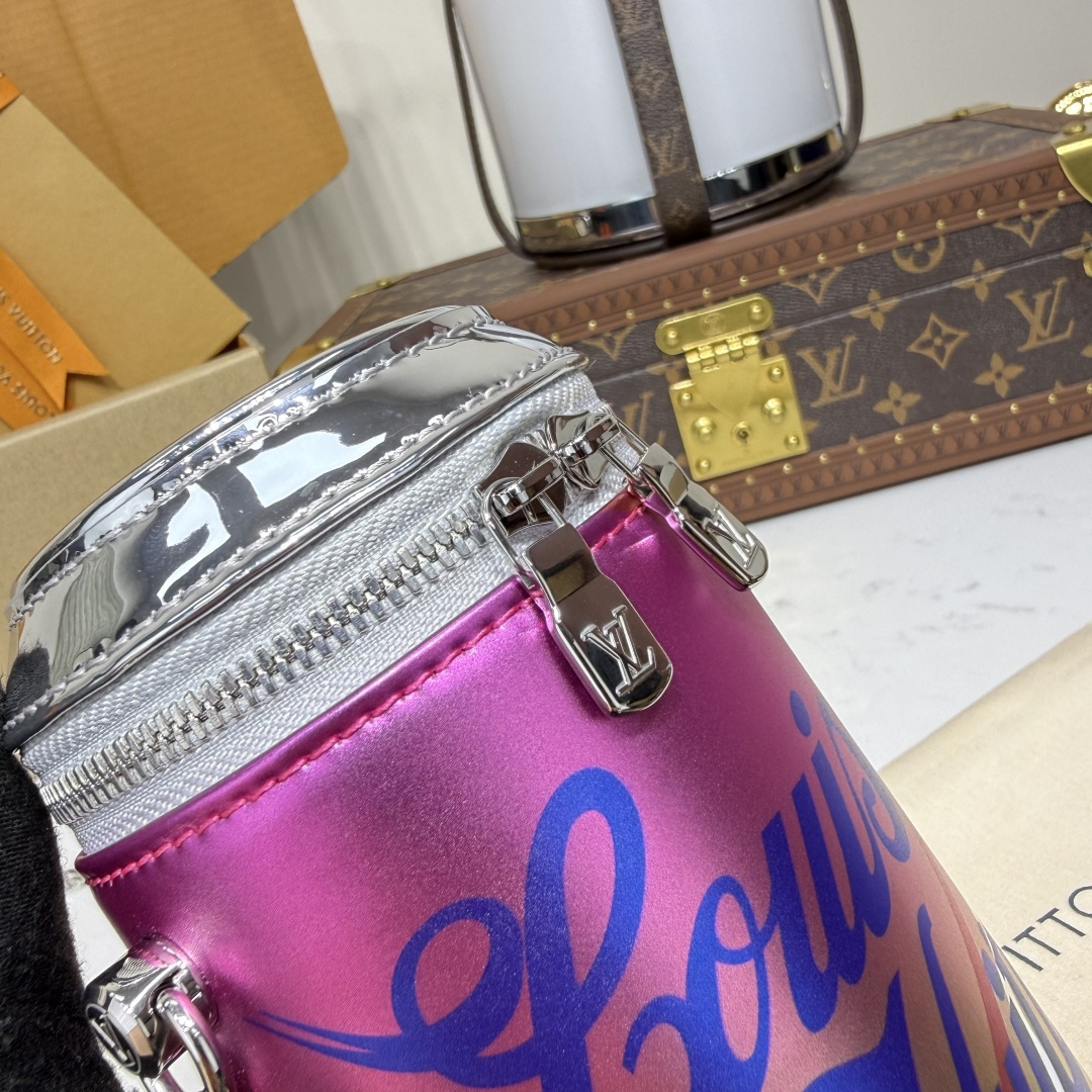 Louis Vuitton The It Can - Wallets and Small Leather Goods