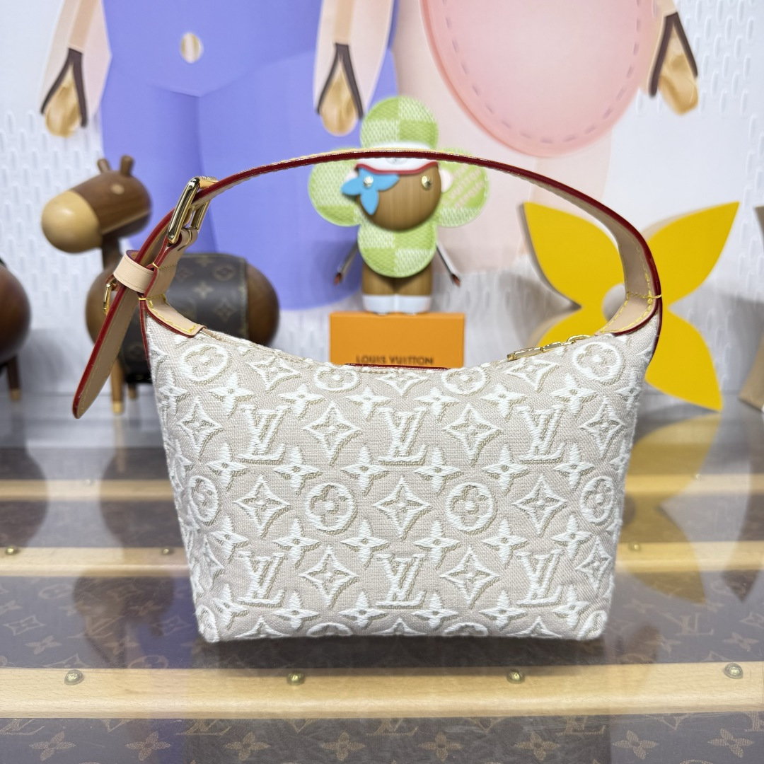 Louis Vuitton Pochette Hills Other Monogram Canvas