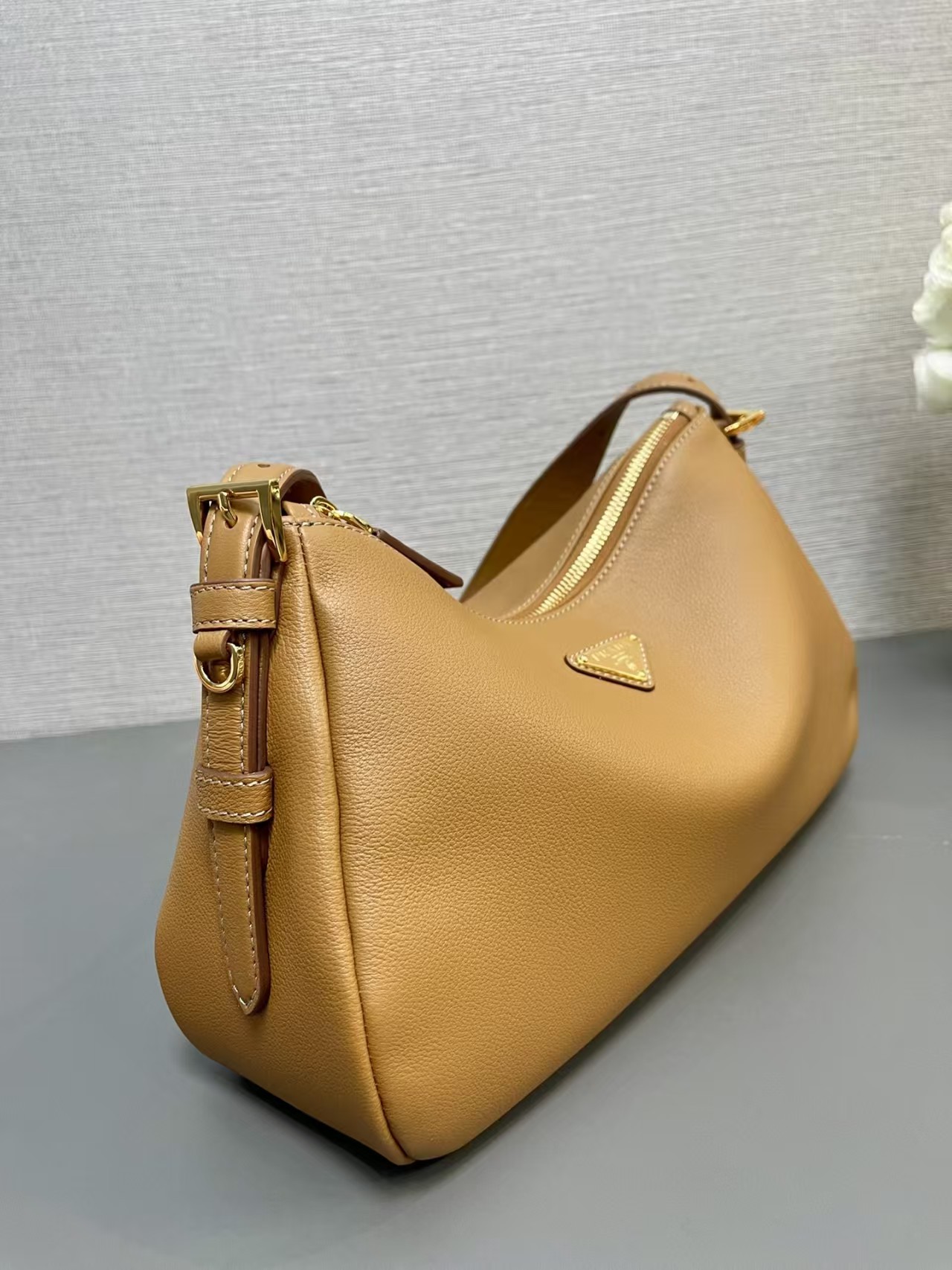 Amber Prada Aimée medium leather shoulder bag Amber Prada Aimée medium leather shoulder bag