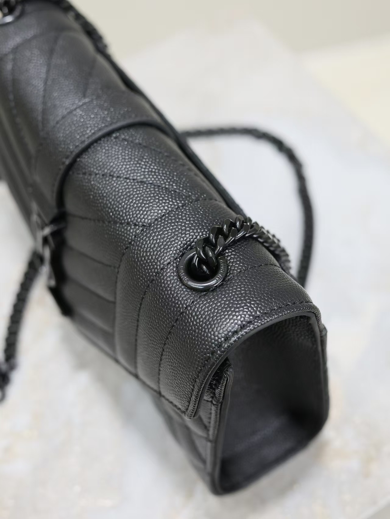 SAINTAURENT ENVELOPE SMALL IN QUILTED GRAIN DE POUDRE EMBOSSED LEATHER SAINTAURENT ENVELOPE SMALL IN QUILTED GRAIN DE POUDRE EMBOSSED LEATHER