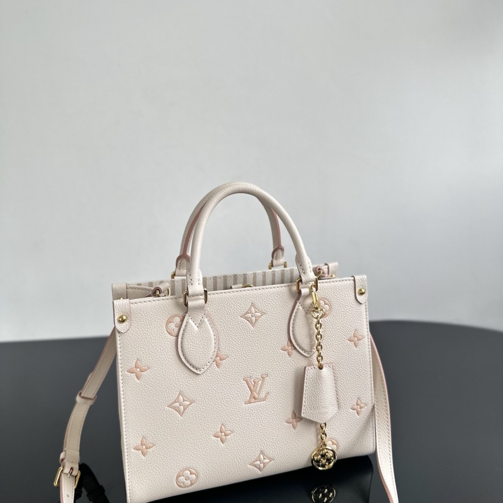 Louis Vuitton Empreinte Monogram Giant Onthego MM Tourterelle Creme