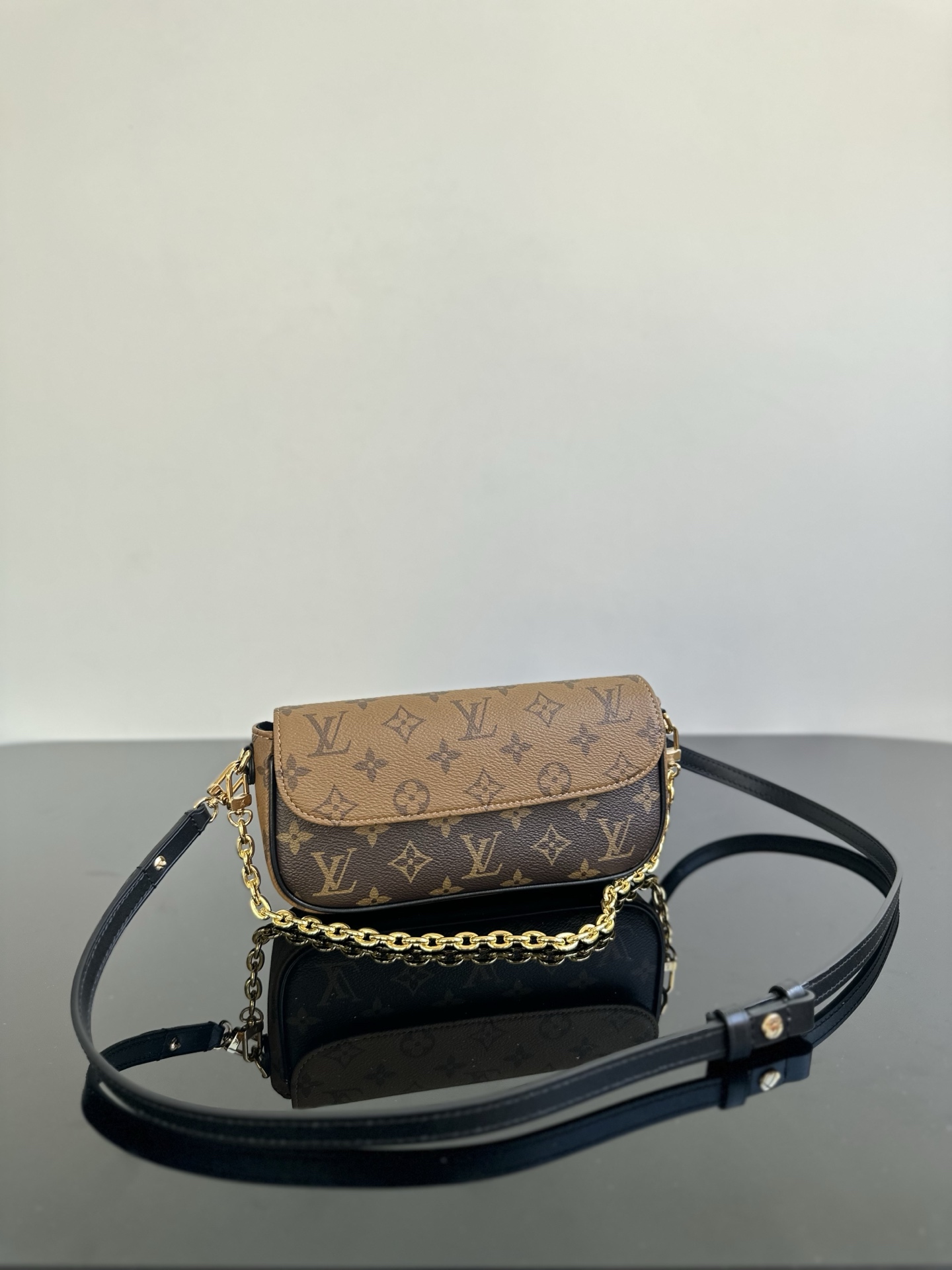 Louis Vuitton Wallet On Chain Ivy Monogram Empreinte Louis Vuitton Wallet On Chain Ivy Monogram Empreinte