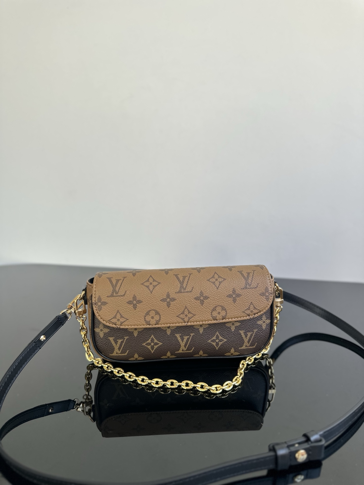 Louis Vuitton Wallet On Chain Ivy Monogram Empreinte Louis Vuitton Wallet On Chain Ivy Monogram Empreinte