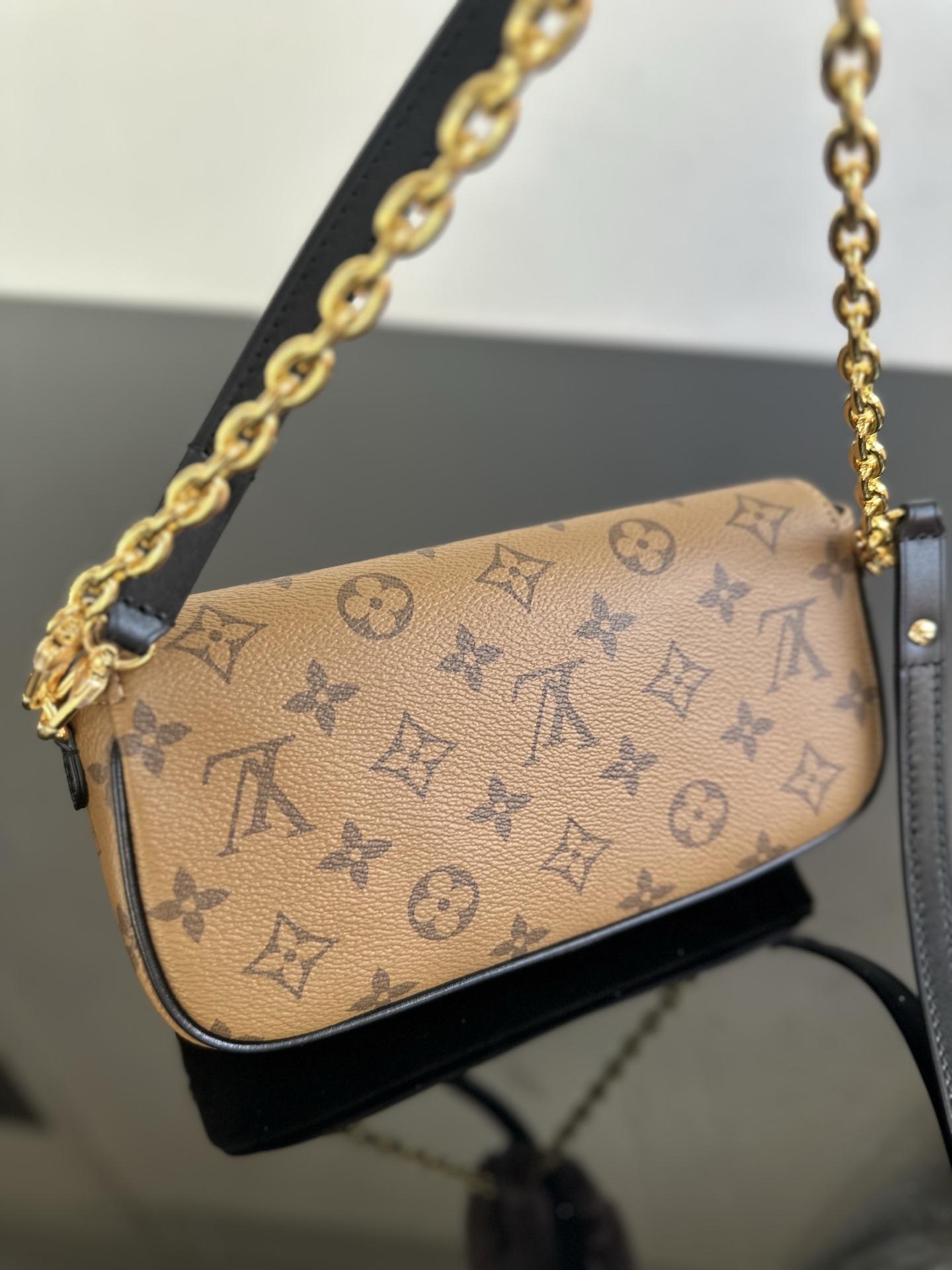 Louis Vuitton Wallet On Chain Ivy Monogram Empreinte Louis Vuitton Wallet On Chain Ivy Monogram Empreinte