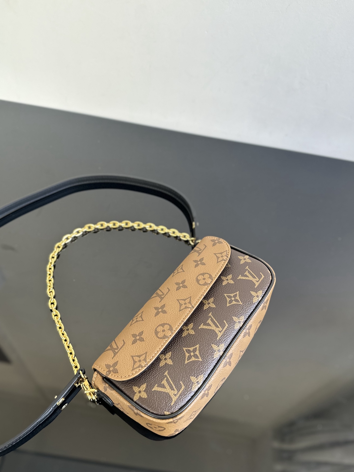 Louis Vuitton Wallet On Chain Ivy Monogram Empreinte Louis Vuitton Wallet On Chain Ivy Monogram Empreinte