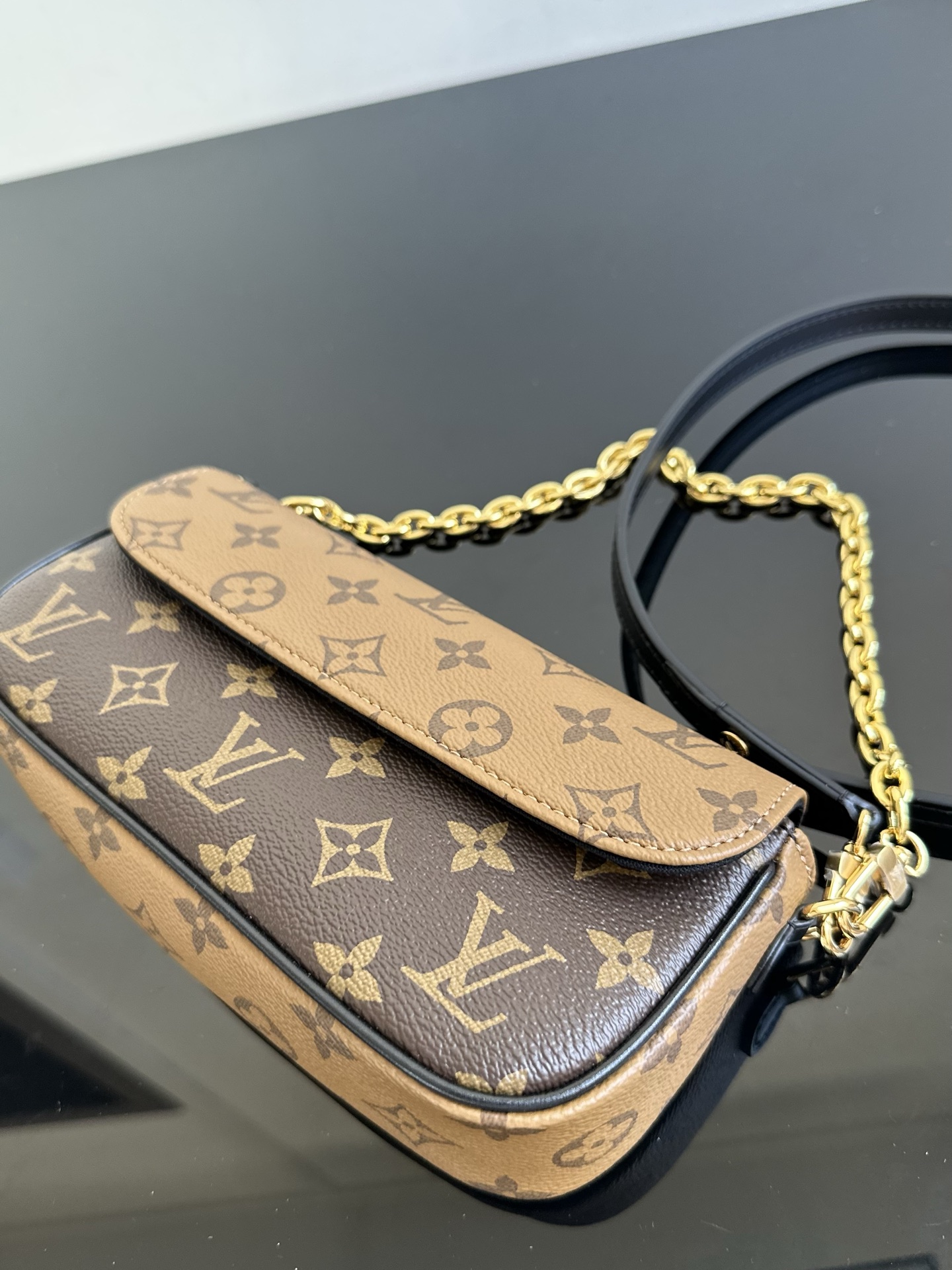 Louis Vuitton Wallet On Chain Ivy Monogram Empreinte Louis Vuitton Wallet On Chain Ivy Monogram Empreinte