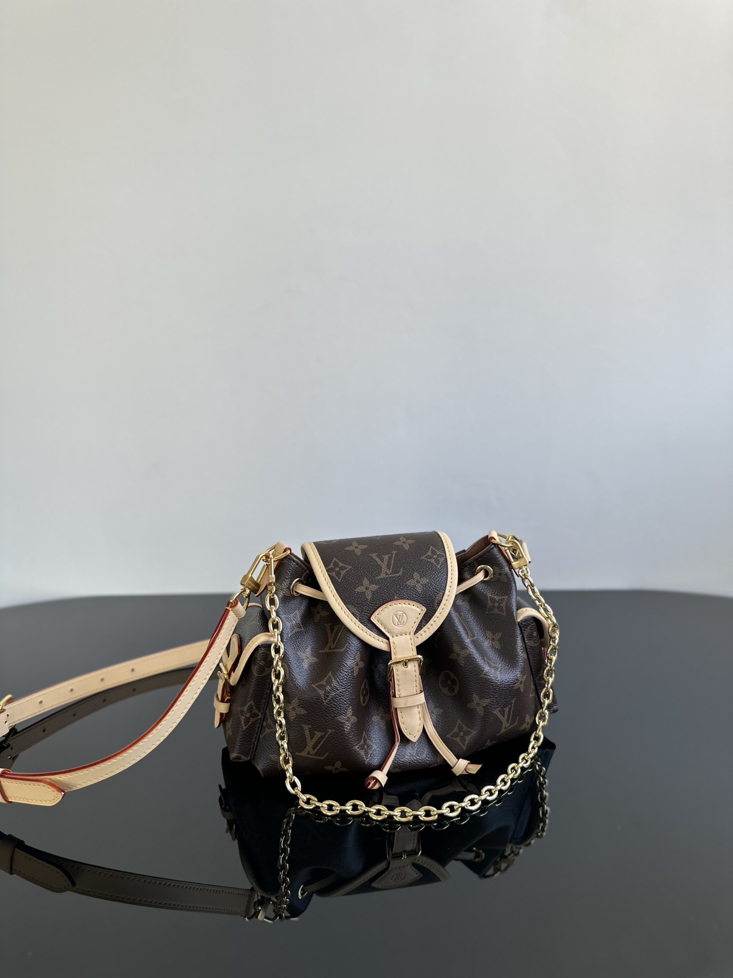LOUlS VUITTON Monogram ldylle Odyssee Handbag LOUlS VUITTON Monogram ldylle Odyssee Handbag
