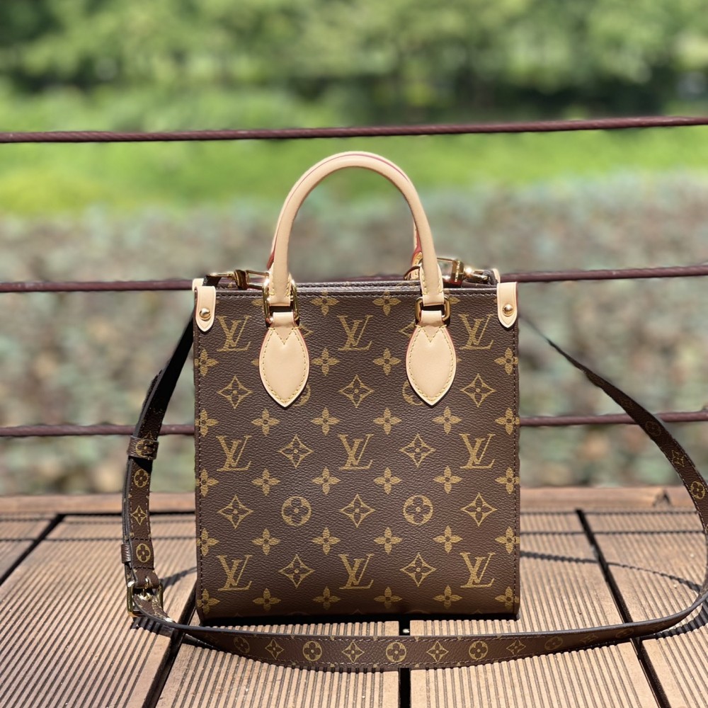 LOUIS VUITTON Monogram Sac Plat BB