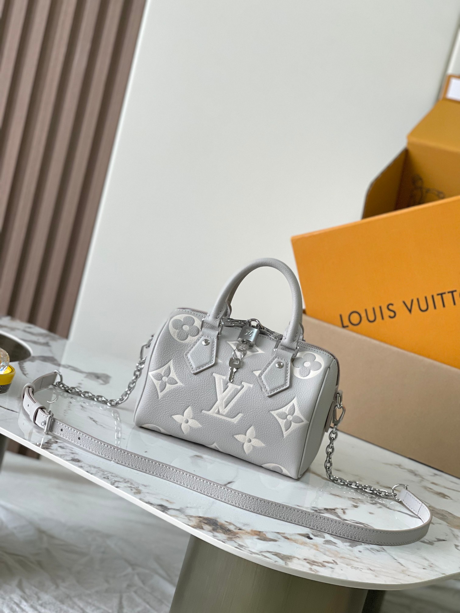 LOUIS VUITTON Speedy Bandoulière 20 Mastic Other Monogram Canvas LOUIS VUITTON Speedy Bandoulière 20 Mastic Other Monogram Canvas