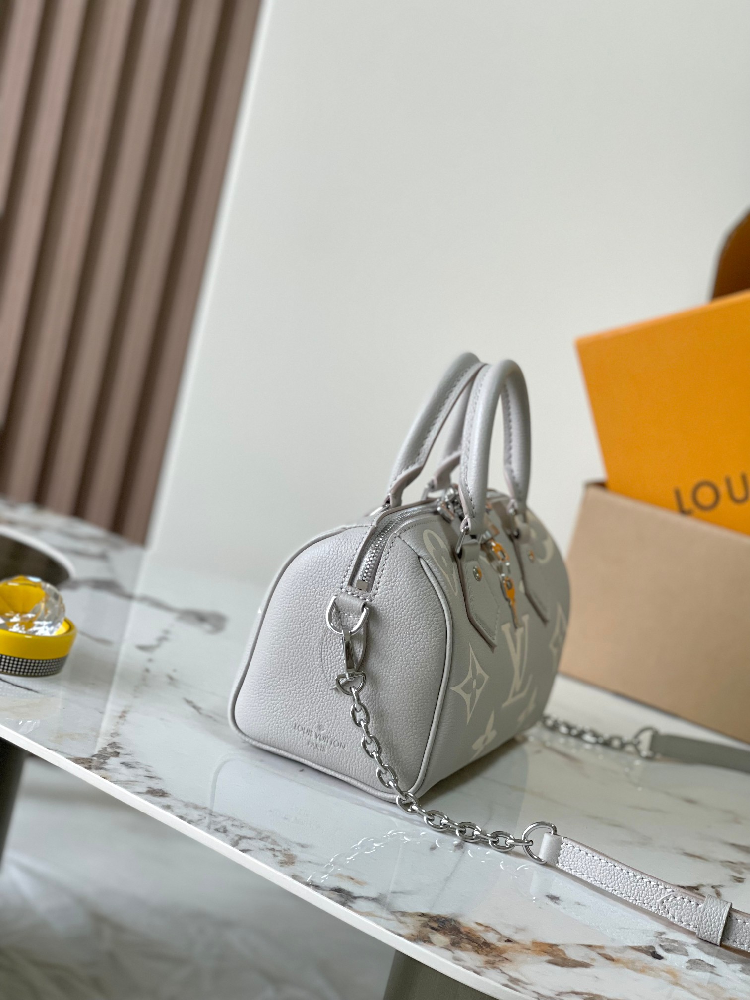 LOUIS VUITTON Speedy Bandoulière 20 Mastic Other Monogram Canvas LOUIS VUITTON Speedy Bandoulière 20 Mastic Other Monogram Canvas