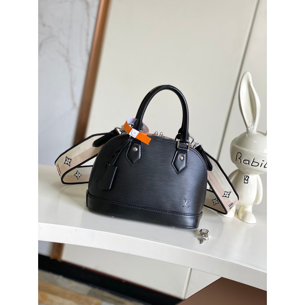 LOUIS VUITTON Alma BB Black Epi