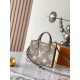 LOUIS VUITTON Onthego BB Bicolore Tourterelle Creme Monogram Empreinte LOUIS VUITTON Onthego BB Bicolore Tourterelle Creme Monogram Empreinte