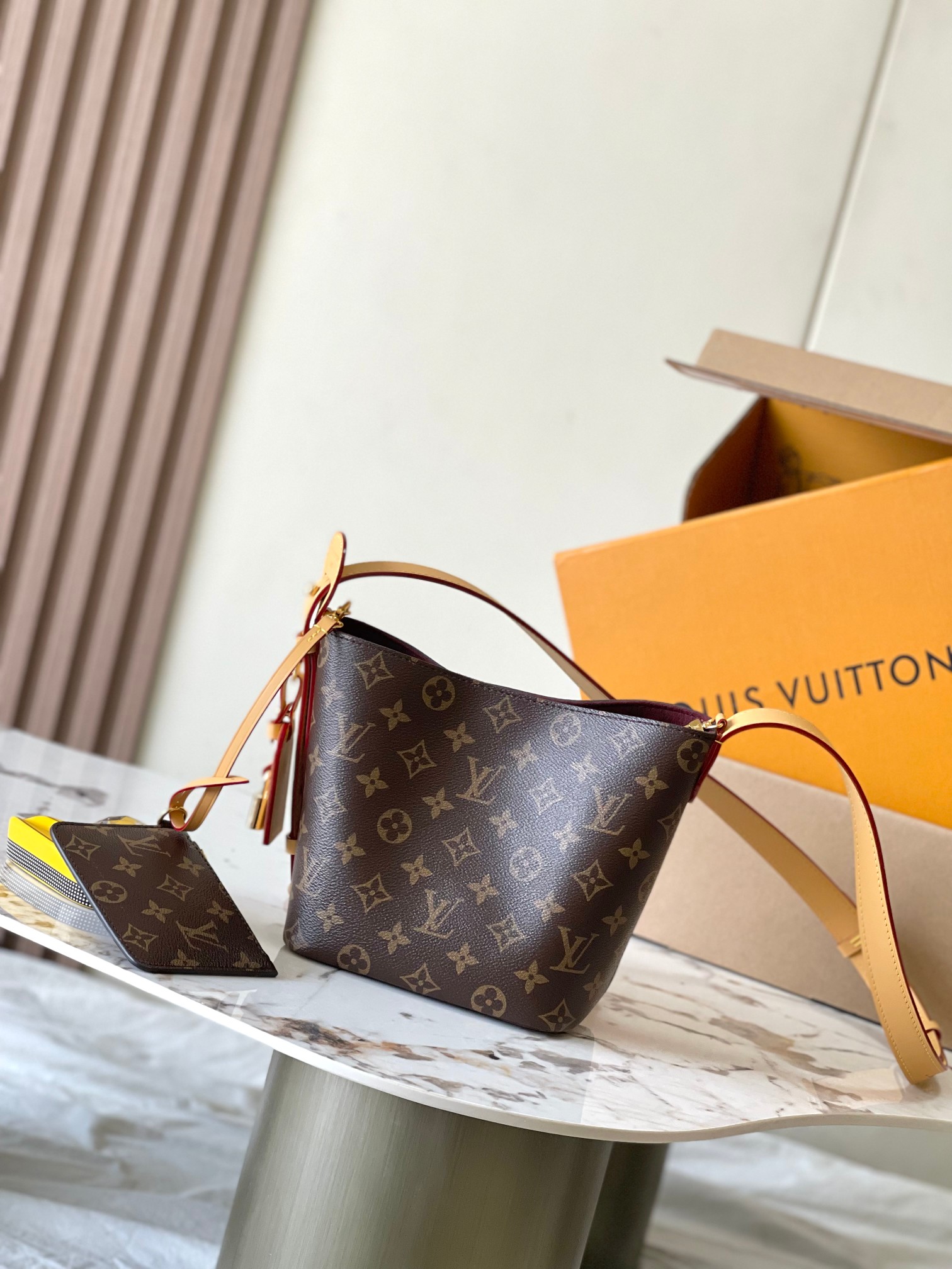 LOUIS VUITTON AIl ln BB Monogram LOUIS VUITTON AIl ln BB Monogram