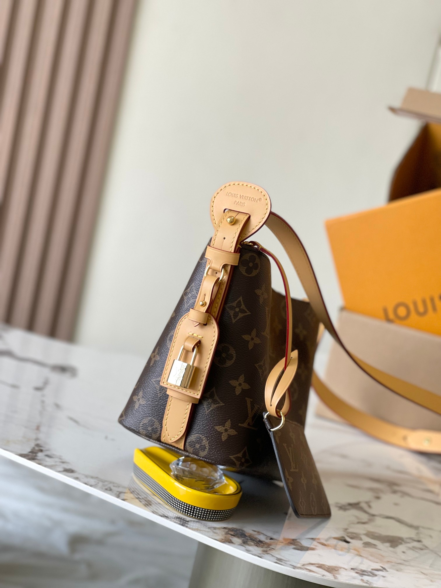 LOUIS VUITTON AIl ln BB Monogram LOUIS VUITTON AIl ln BB Monogram