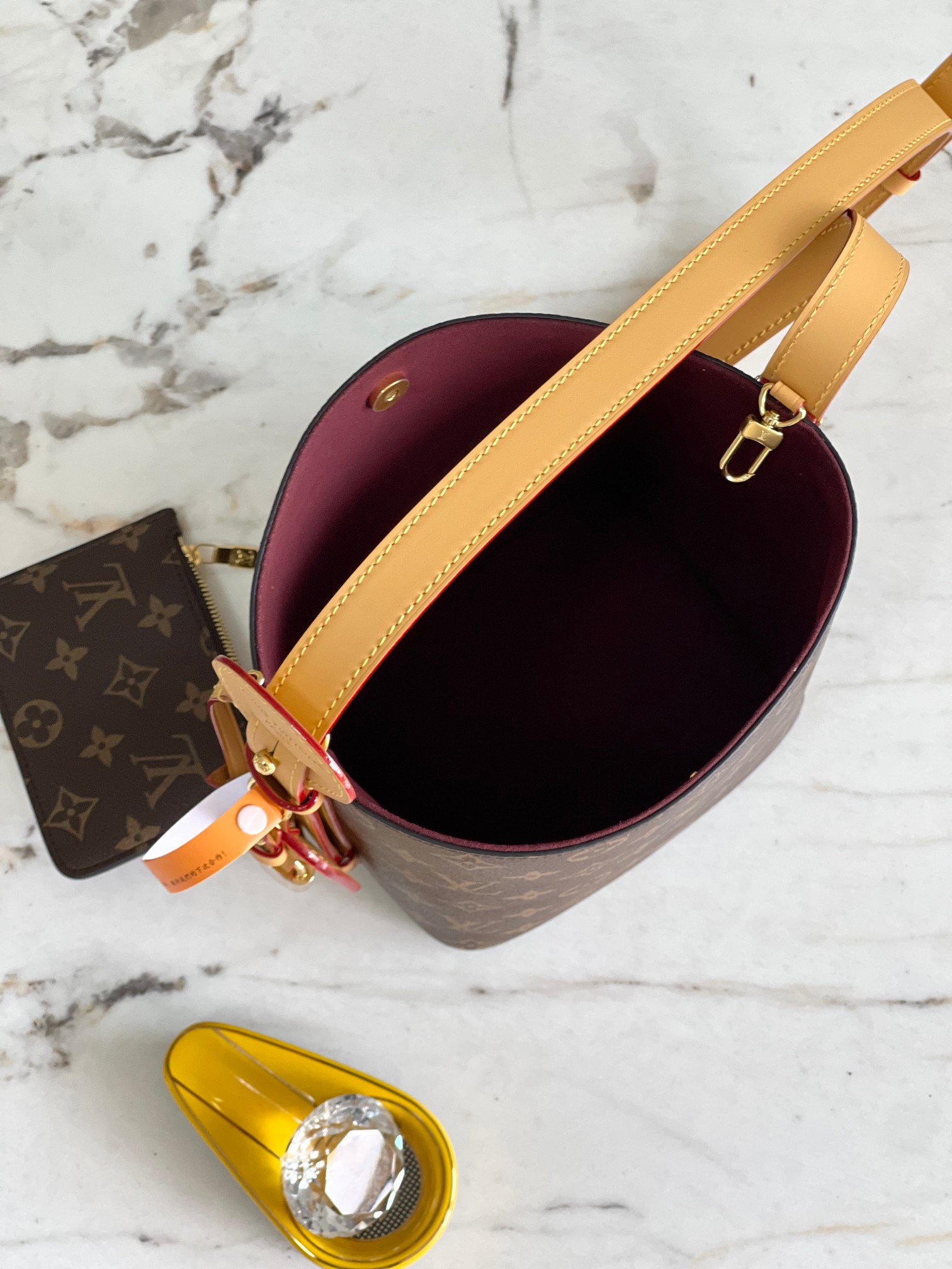 LOUIS VUITTON AIl ln BB Monogram LOUIS VUITTON AIl ln BB Monogram