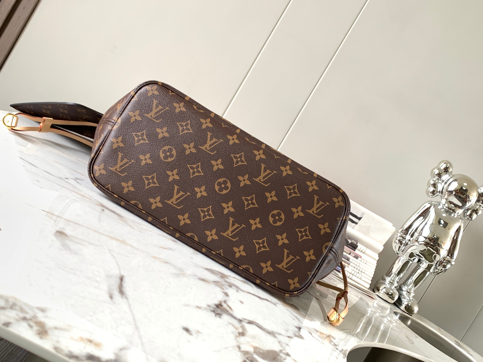 LOUIS VUITTON Neverfull Medium Rose Beige Monogram LOUIS VUITTON Neverfull Medium Rose Beige Monogram