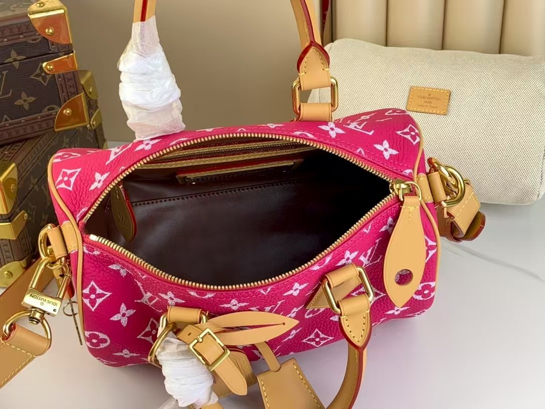 LOUIS VUITTON Speedy P9 Bandoulière 25 Autres Cuirs Monogram Red LOUIS VUITTON Speedy P9 Bandoulière 25 Autres Cuirs Monogram Red