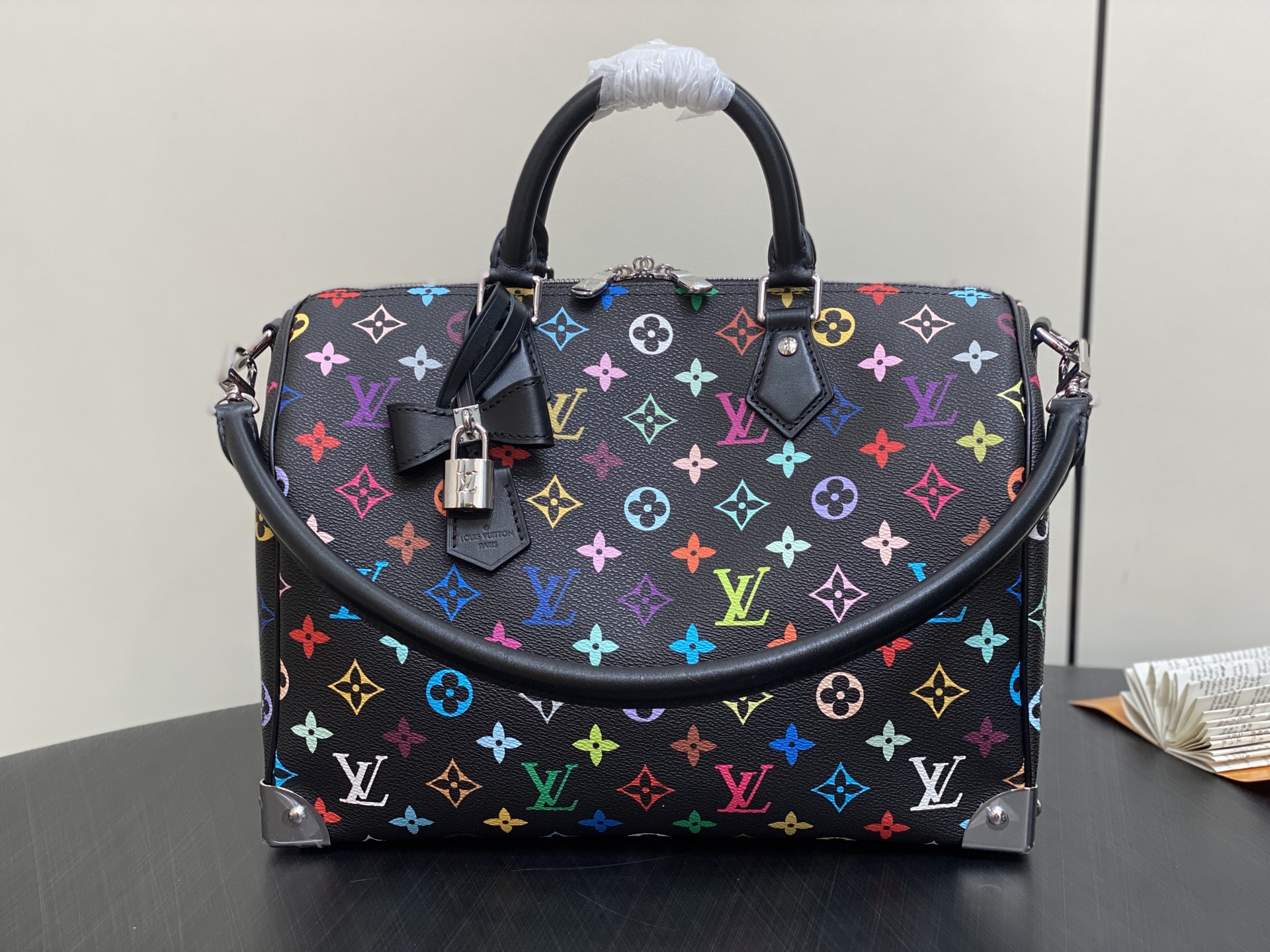 Louis Vuitton X Takashi Murakami Soft Speedy Bandoulière 30 Louis Vuitton X Takashi Murakami Soft Speedy Bandoulière 30