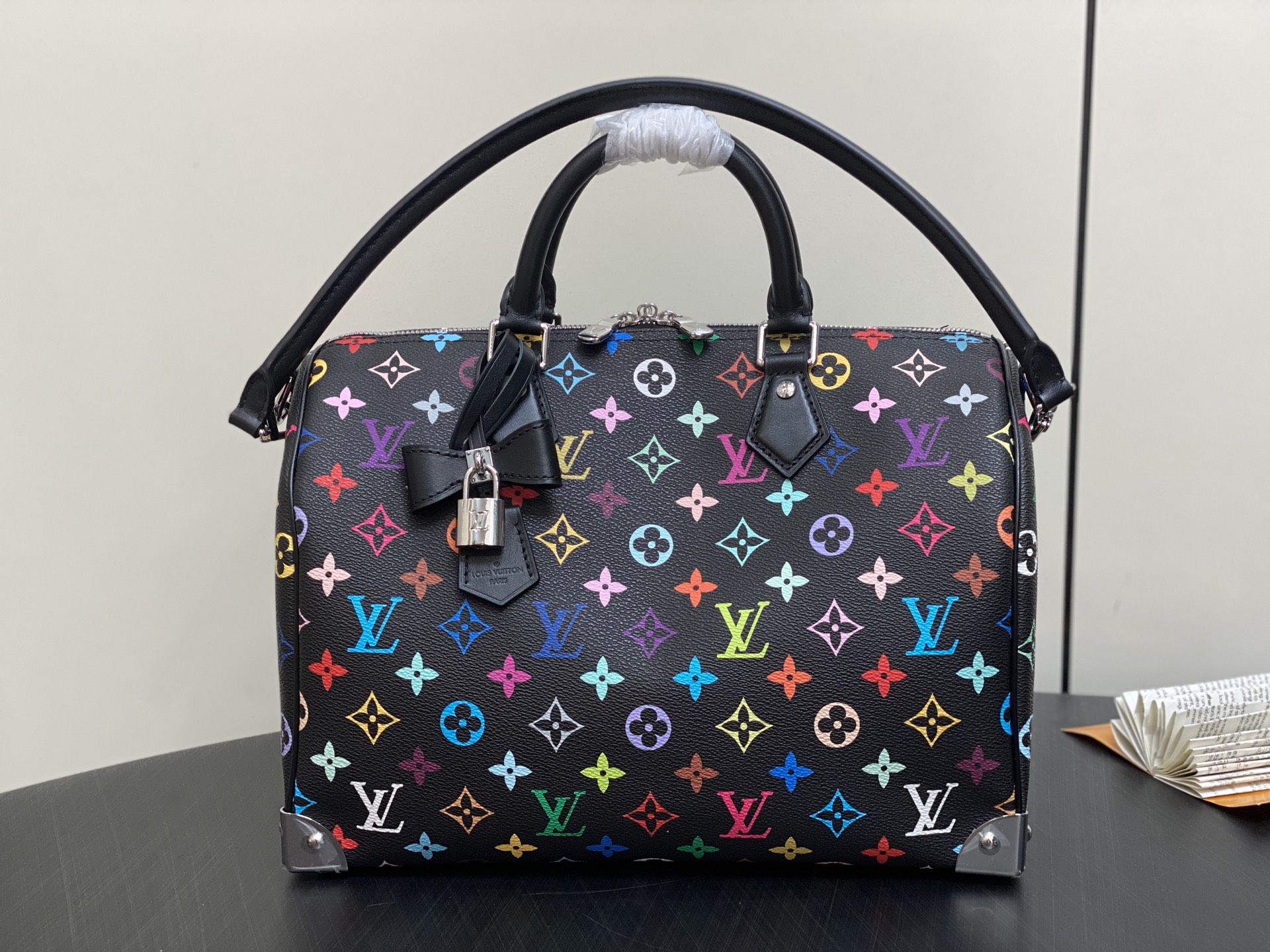 Louis Vuitton X Takashi Murakami Soft Speedy Bandoulière 30 Louis Vuitton X Takashi Murakami Soft Speedy Bandoulière 30