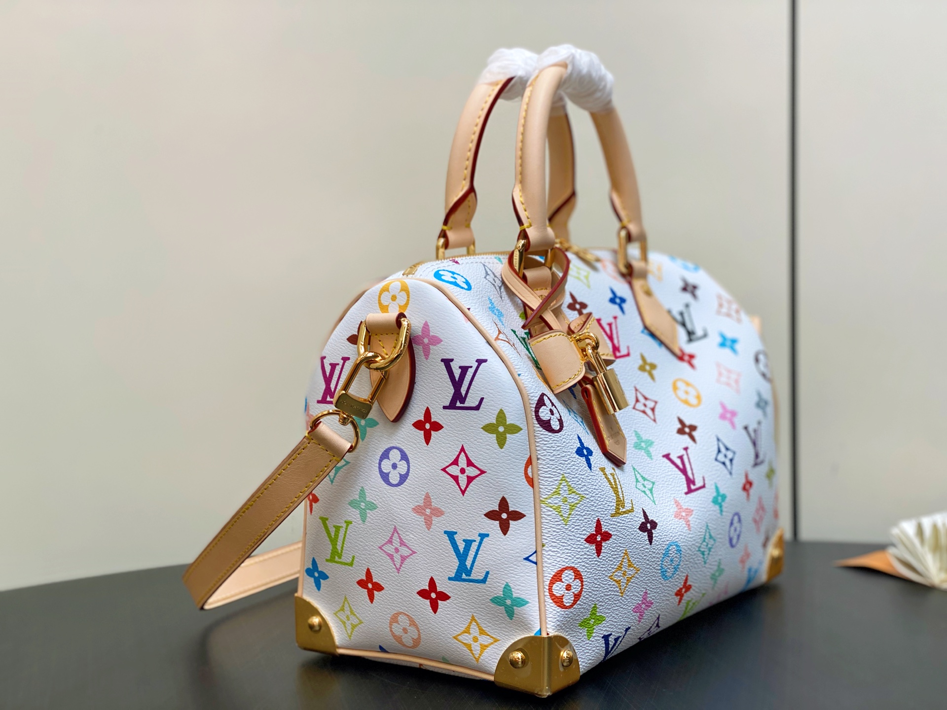 Louis Vuitton Takashi Murakami White Multicolor Nano Monogram Speedy Bandoulière 25 Louis Vuitton Takashi Murakami White Multicolor Nano Monogram Speedy Bandoulière 25