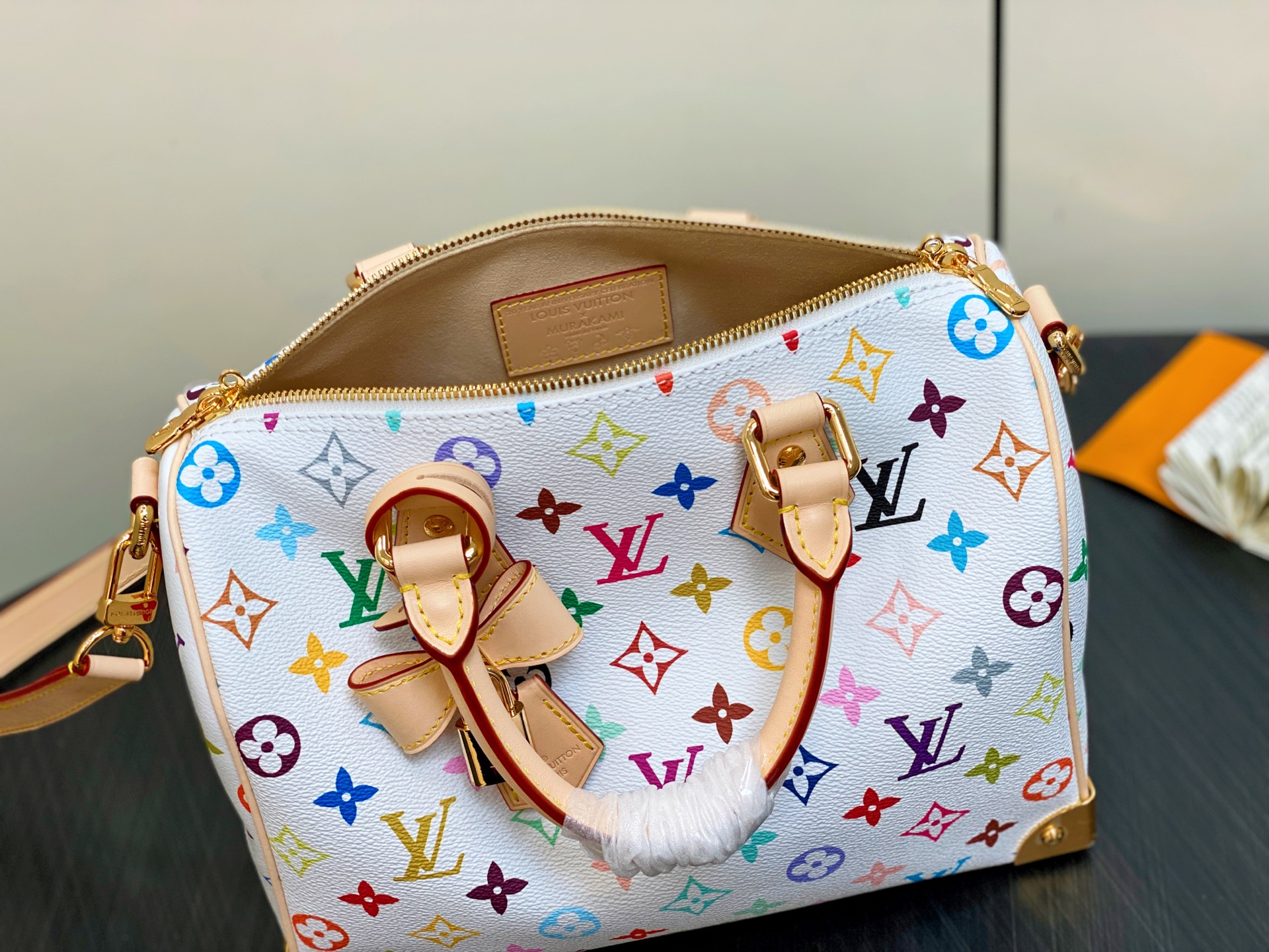 Louis Vuitton Takashi Murakami White Multicolor Nano Monogram Speedy Bandoulière 25 Louis Vuitton Takashi Murakami White Multicolor Nano Monogram Speedy Bandoulière 25