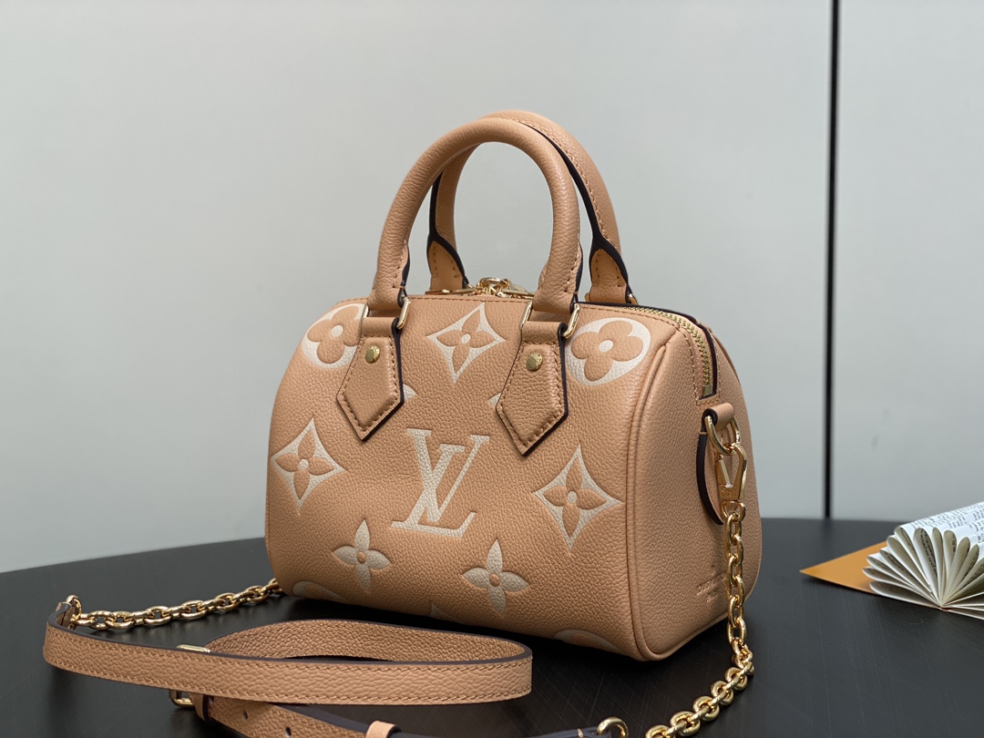 LOUIS VUITTON Speedy Bandoulière 20 Dove Monogram Empreinte Leather LOUIS VUITTON Speedy Bandoulière 20 Dove Monogram Empreinte Leather