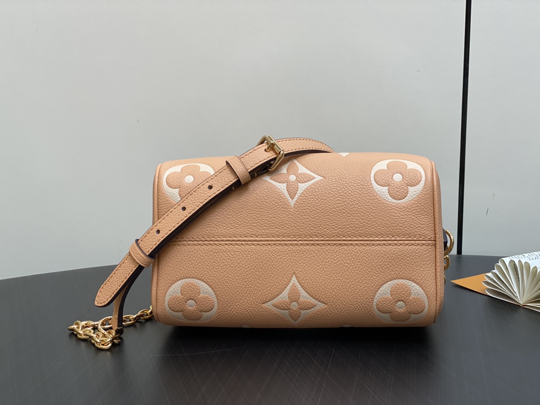 LOUIS VUITTON Speedy Bandoulière 20 Dove Monogram Empreinte Leather LOUIS VUITTON Speedy Bandoulière 20 Dove Monogram Empreinte Leather