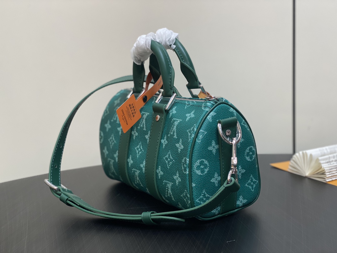 Louis Vuitton Keepall Bandouliere 25 PharrellWilliams Monogram Dust Louis Vuitton Keepall Bandouliere 25 PharrellWilliams Monogram Dust
