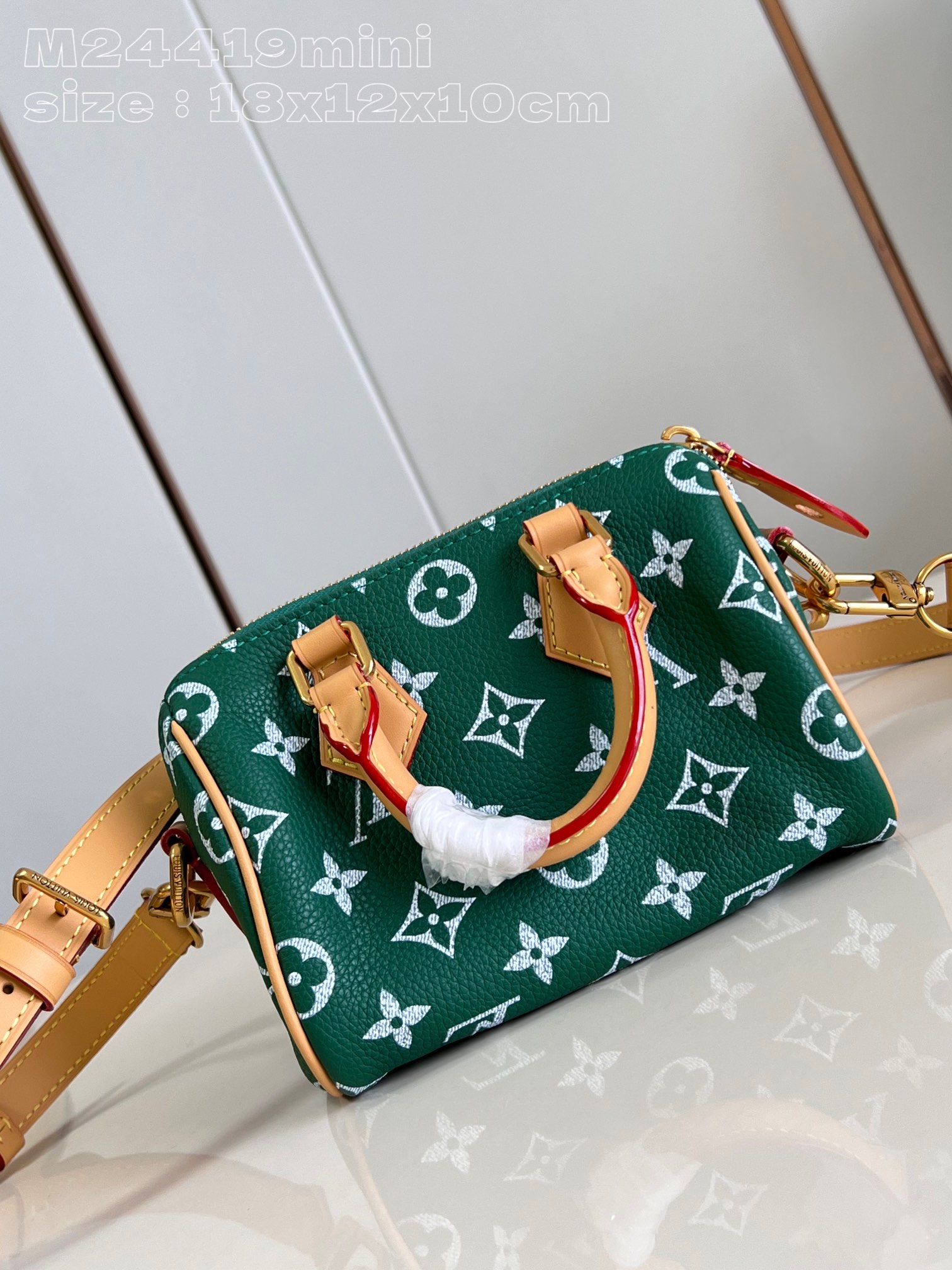 Louis Vuitton Calfskin Monogram Speedy P9 Bandouliere 18 Green Louis Vuitton Calfskin Monogram Speedy P9 Bandouliere 18 Green