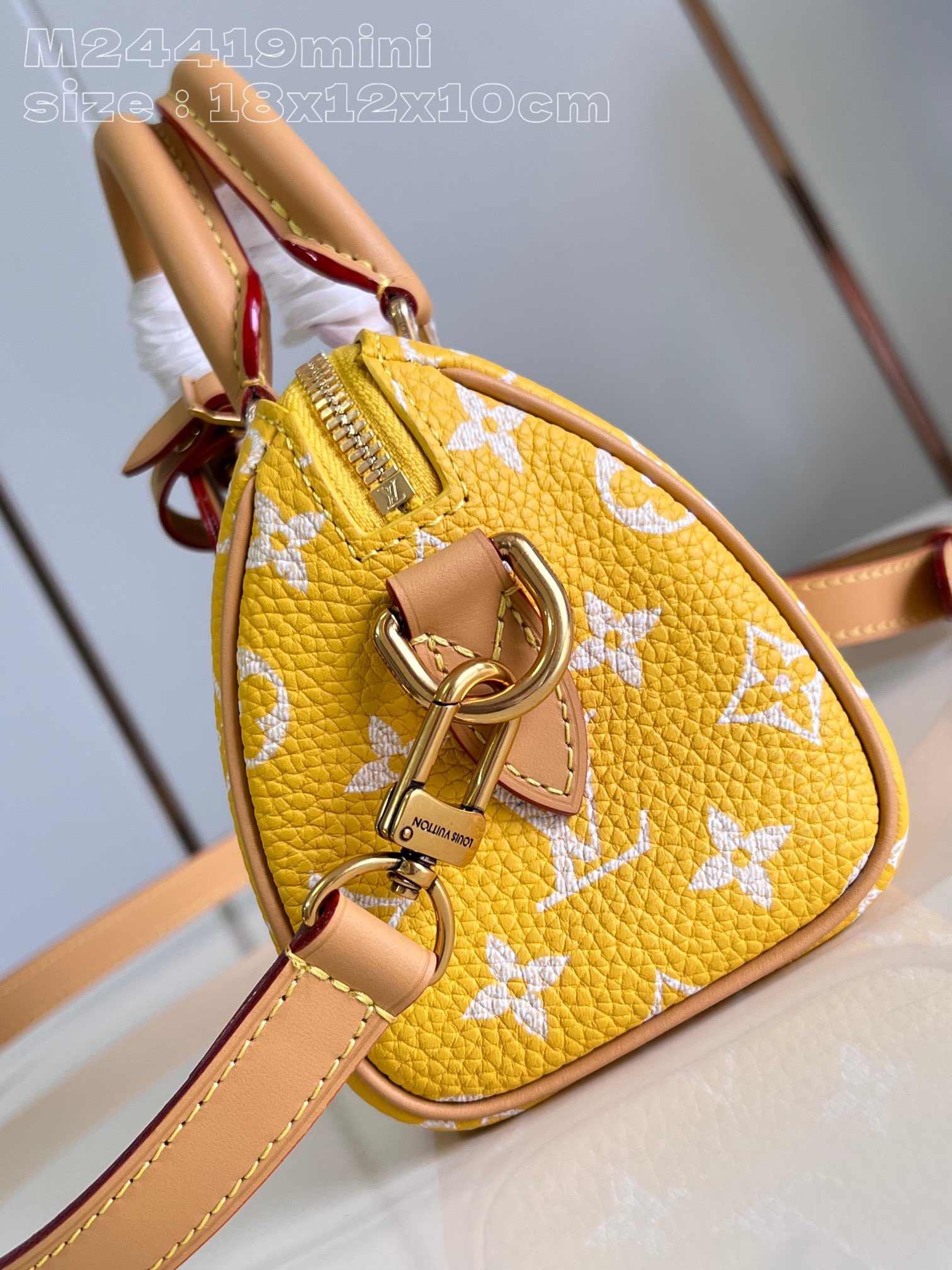 Louis Vuitton Calfskin Monogram Speedy P9 Bandouliere 18 Yellow Louis Vuitton Calfskin Monogram Speedy P9 Bandouliere 18 Yellow