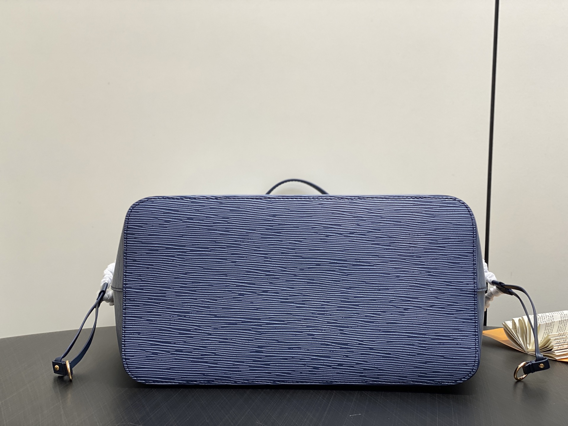 LOUIS VUITTON Neverfull MM LOUIS VUITTON Neverfull MM
