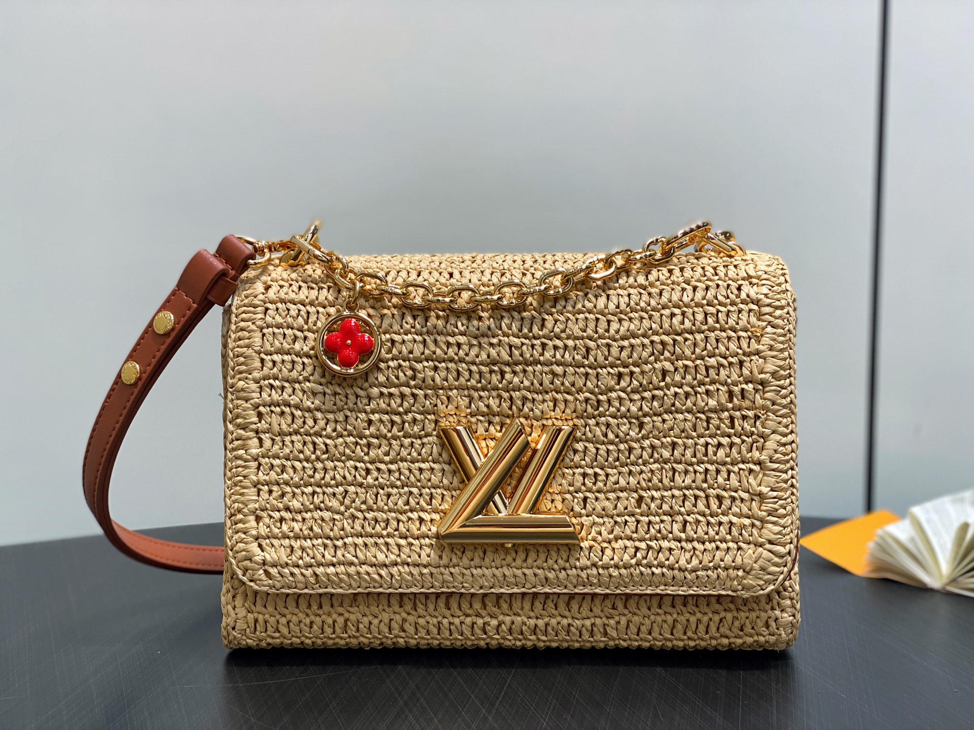 Louis Vuitton Twist Slim