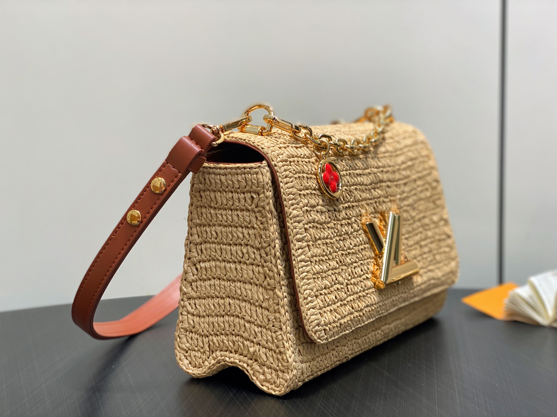 Louis Vuitton Twist Slim